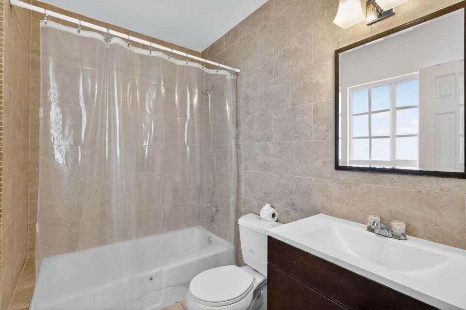 49 Se 7th Avenue Property Photo 36