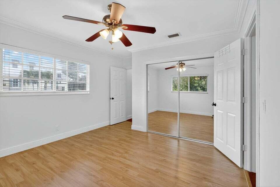 49 Se 7th Avenue Property Photo 37