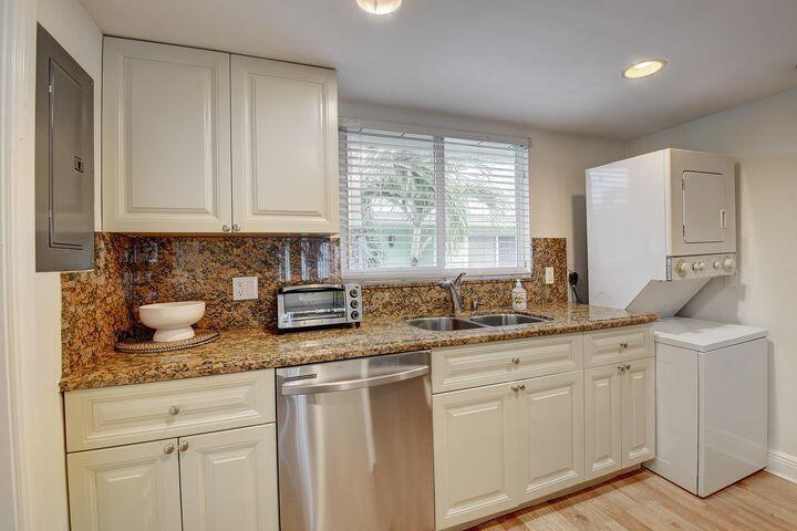 49 Se 7th Avenue Property Photo 45