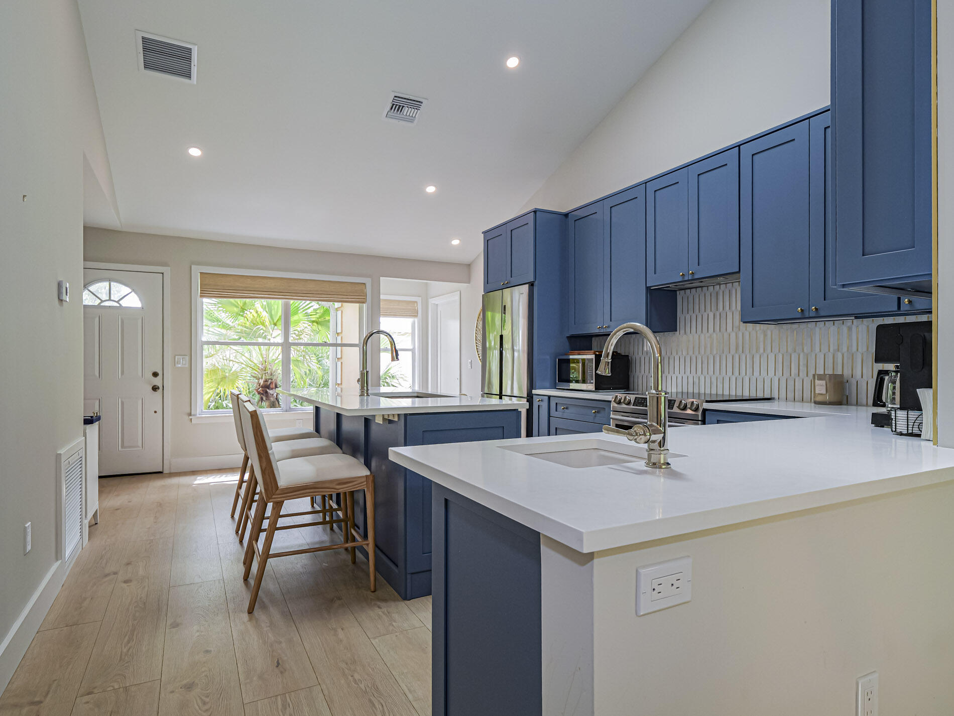 1374 Coral Park Lane 803 Property Photo 14
