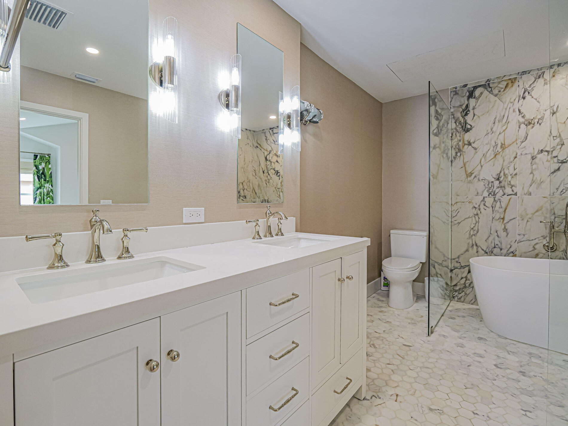 1374 Coral Park Lane 803 Property Photo 18