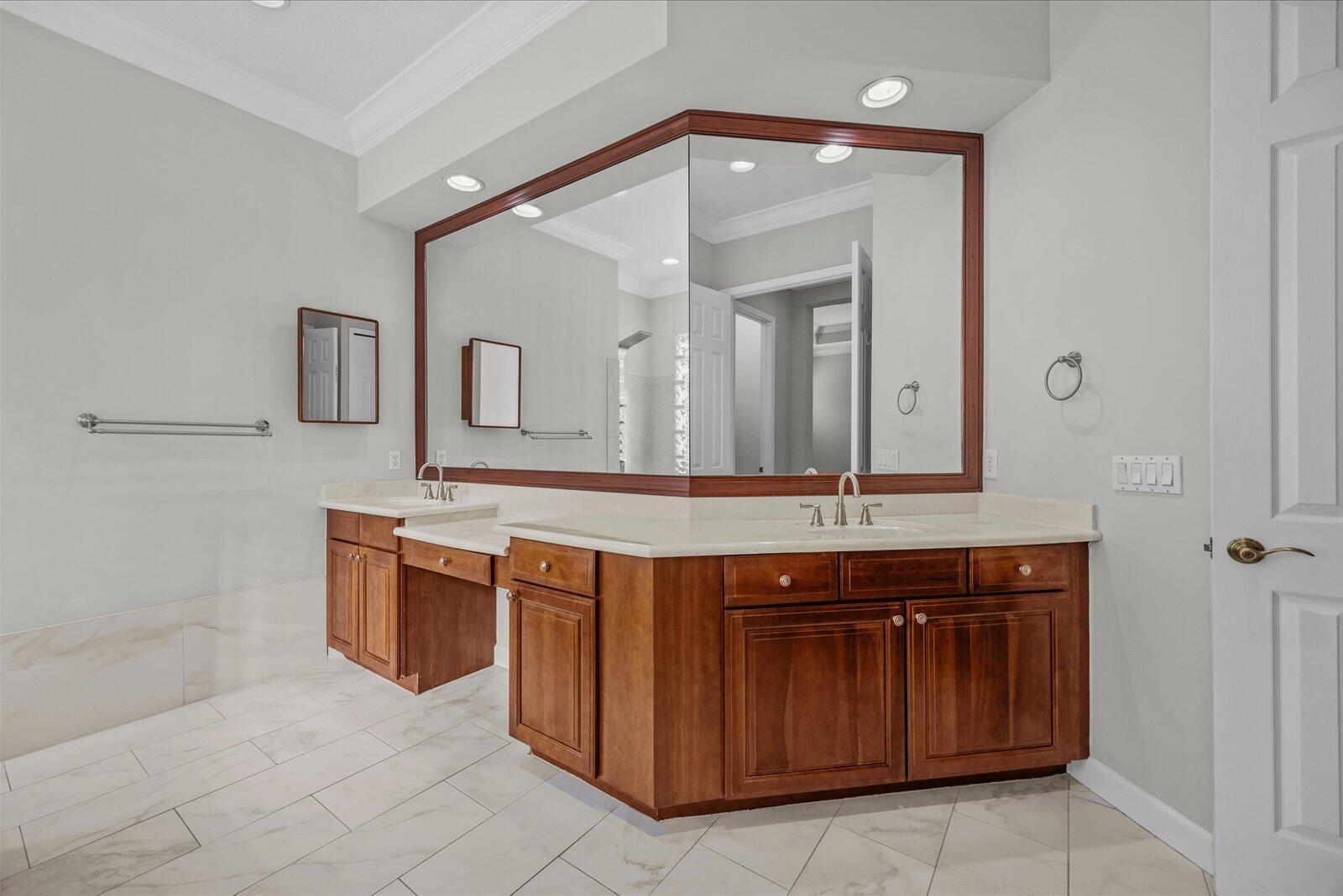 8824 Champions Way Property Photo 17
