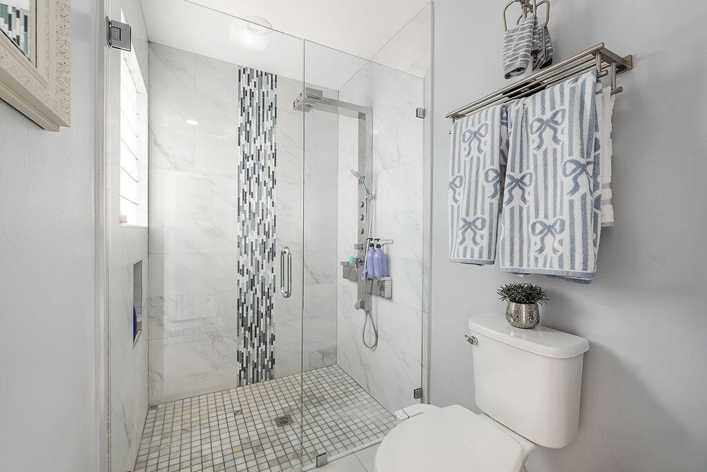 7863 Dundee Lane Property Photo 24