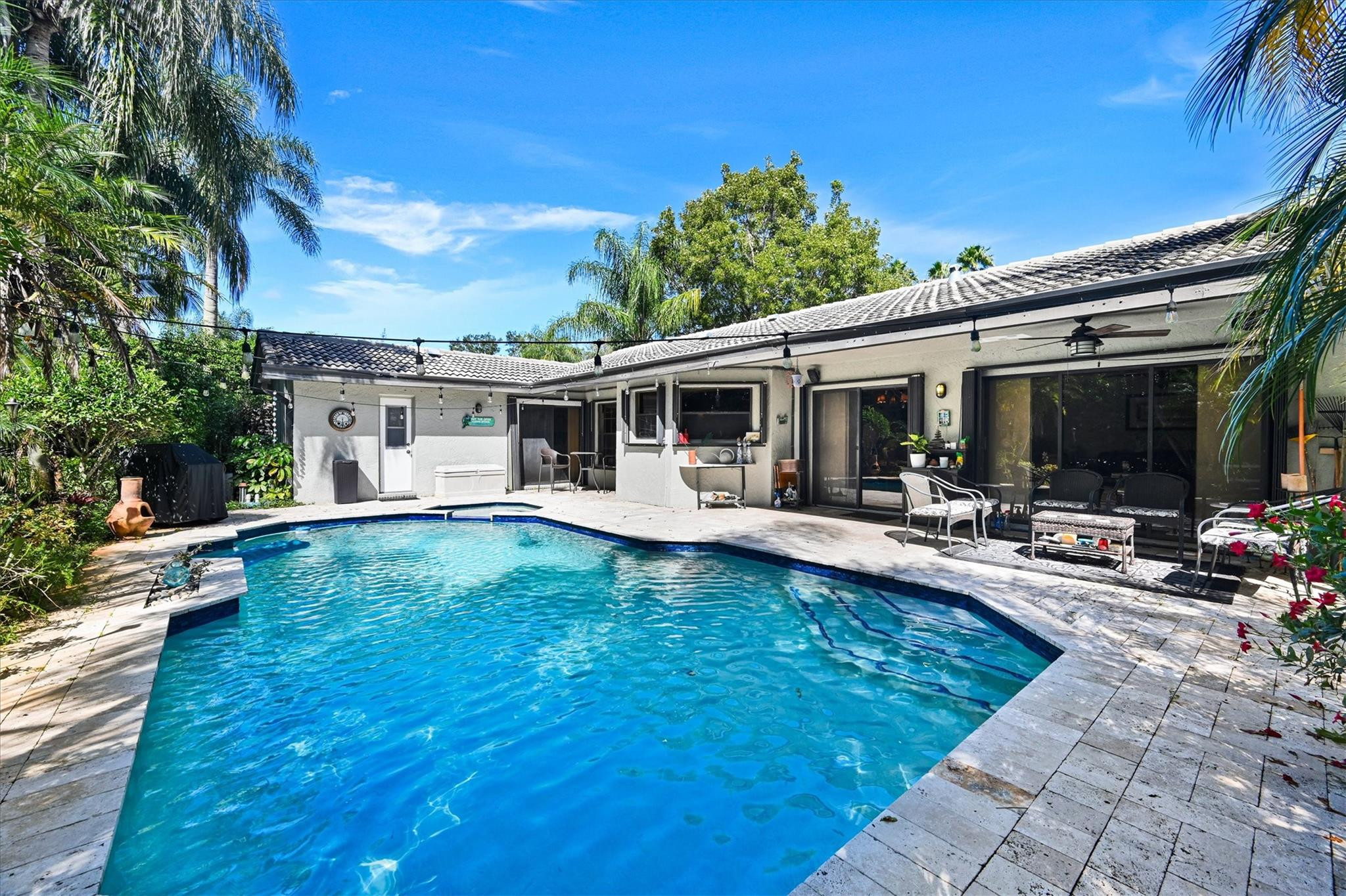 11350 Nw 1st Place Property Photo 1