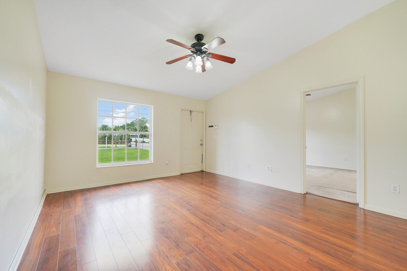 13172 Orange Boulevard Property Photo 7