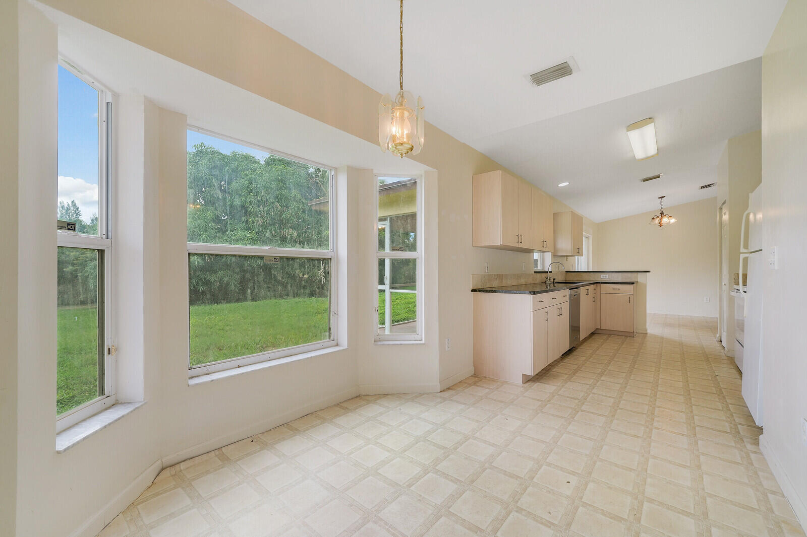 13172 Orange Boulevard Property Photo 17