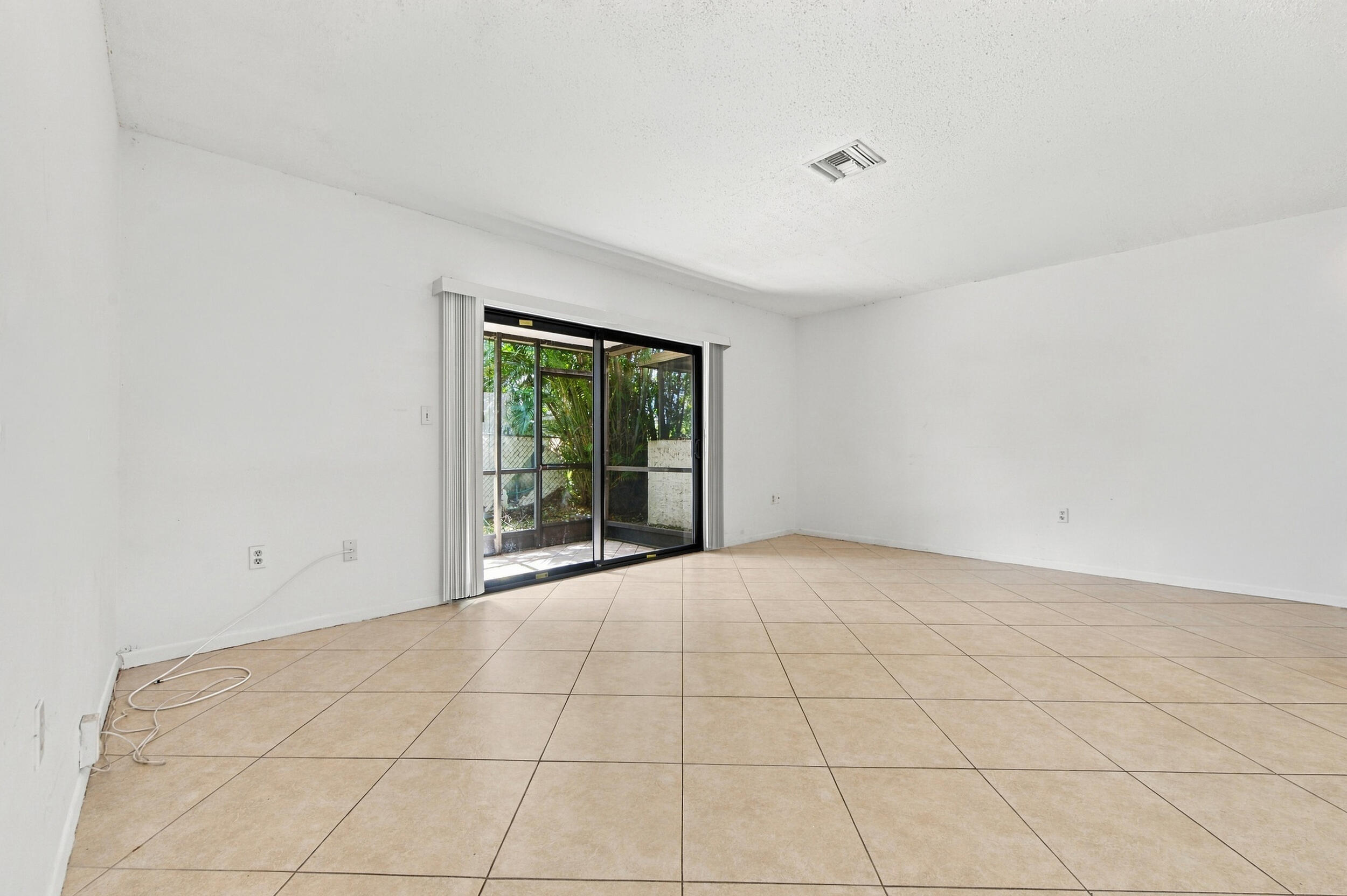 4153 Coral Springs Drive Property Photo 13