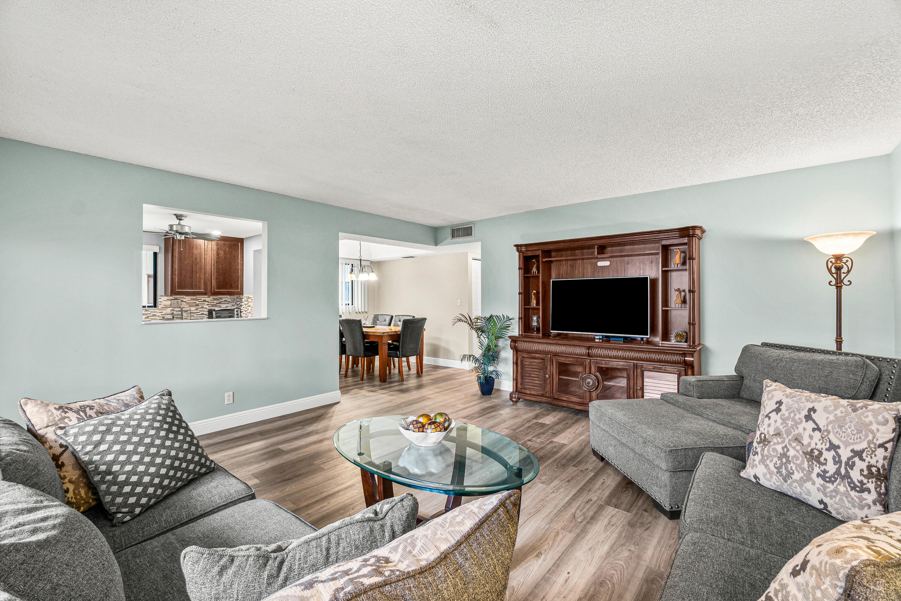 15108 ASHLAND Drive F 203 Property Photo 1