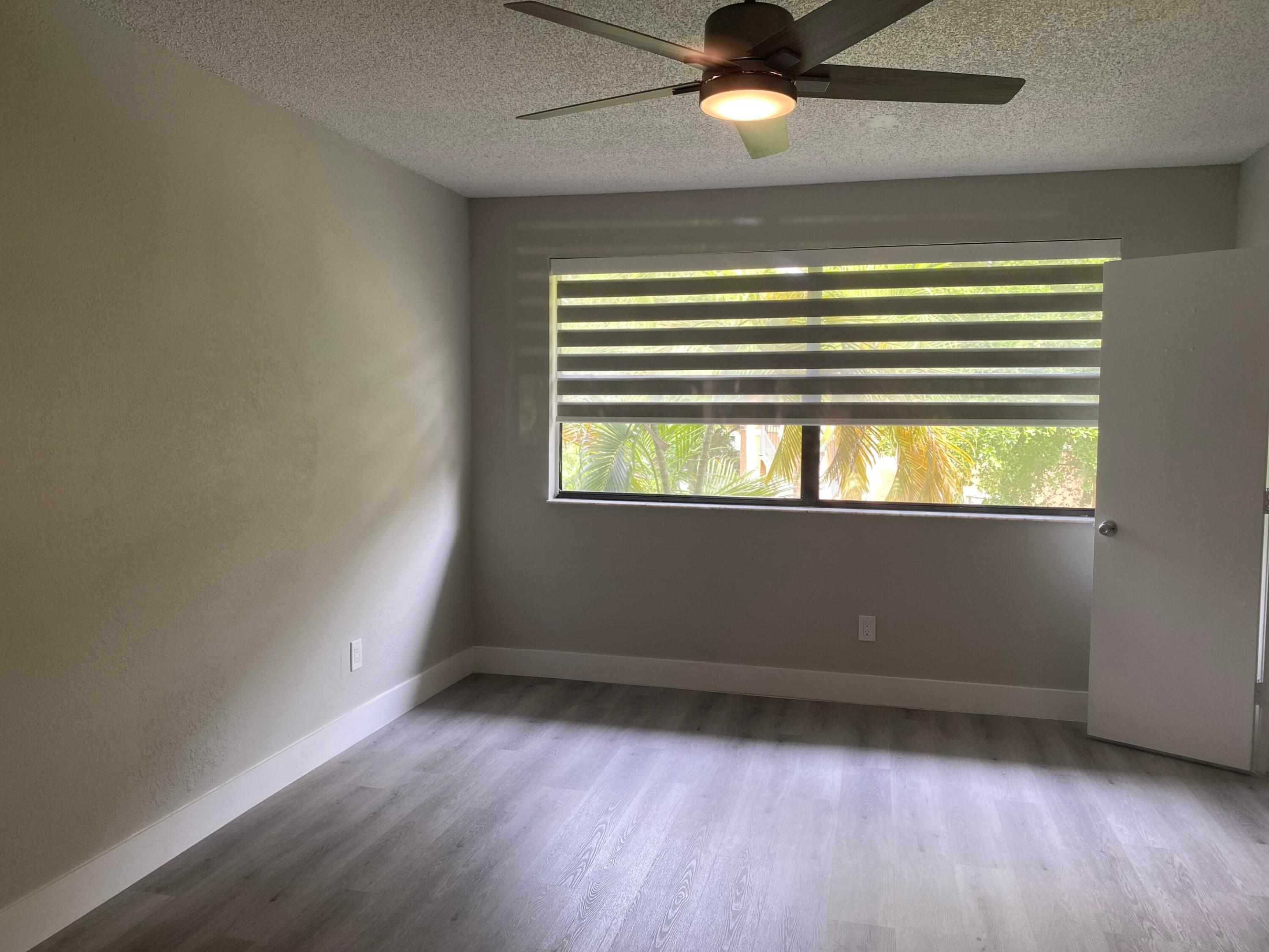 11432 Nw 43rd Street Top Right Property Photo 15
