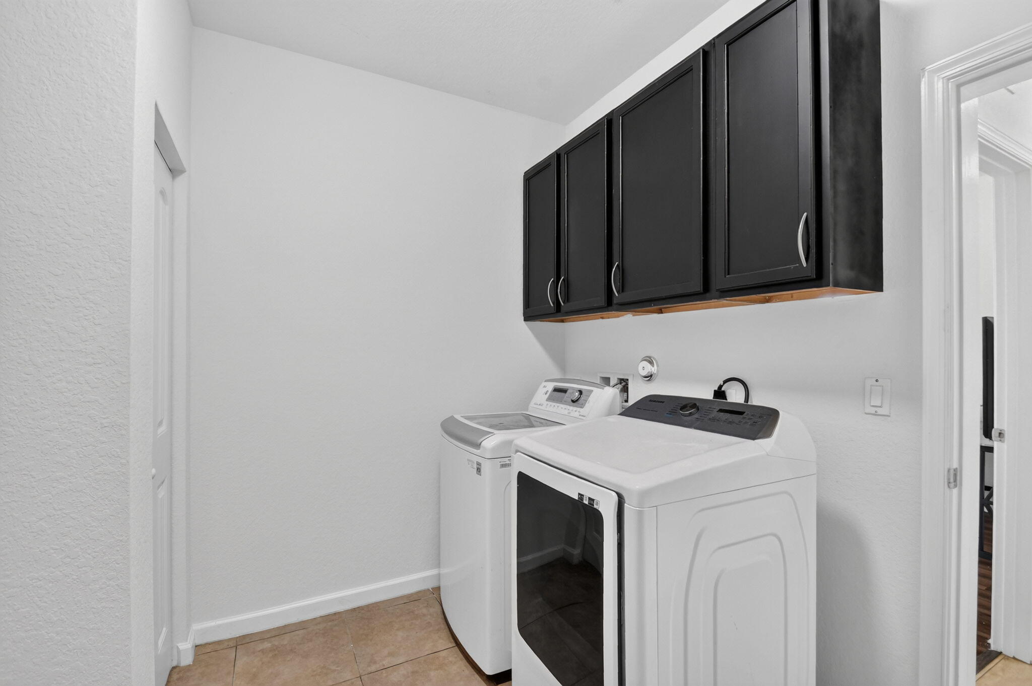 9070 Winterhaven Circle Property Photo 34