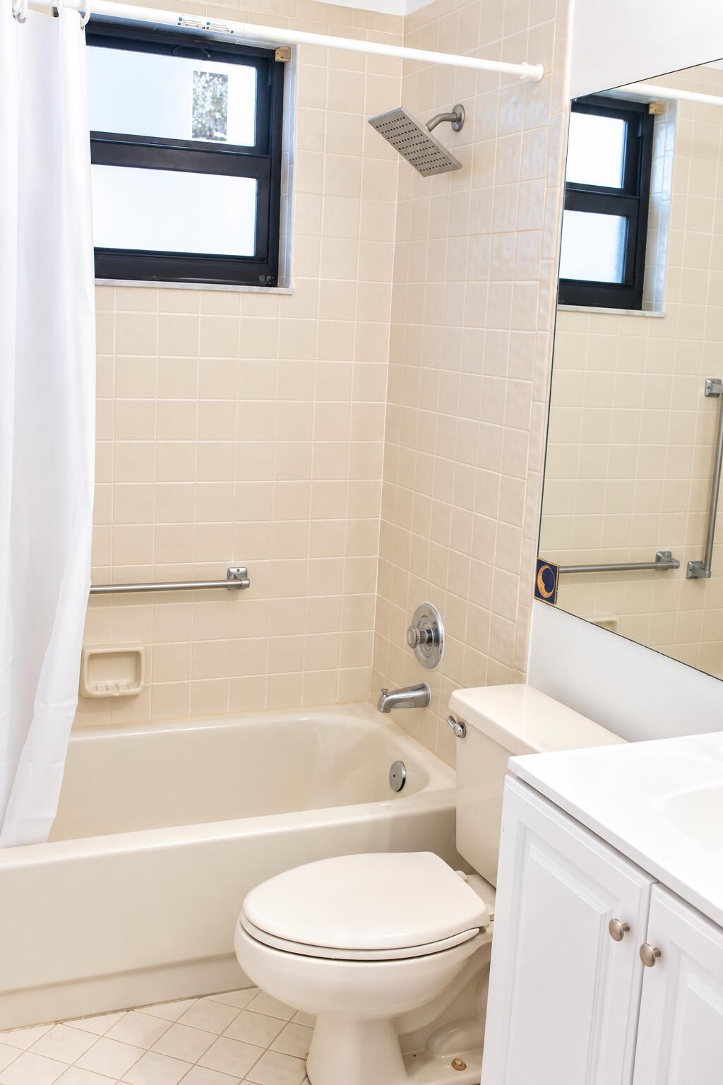 4450 Nw 30th Street 111 Property Photo 7