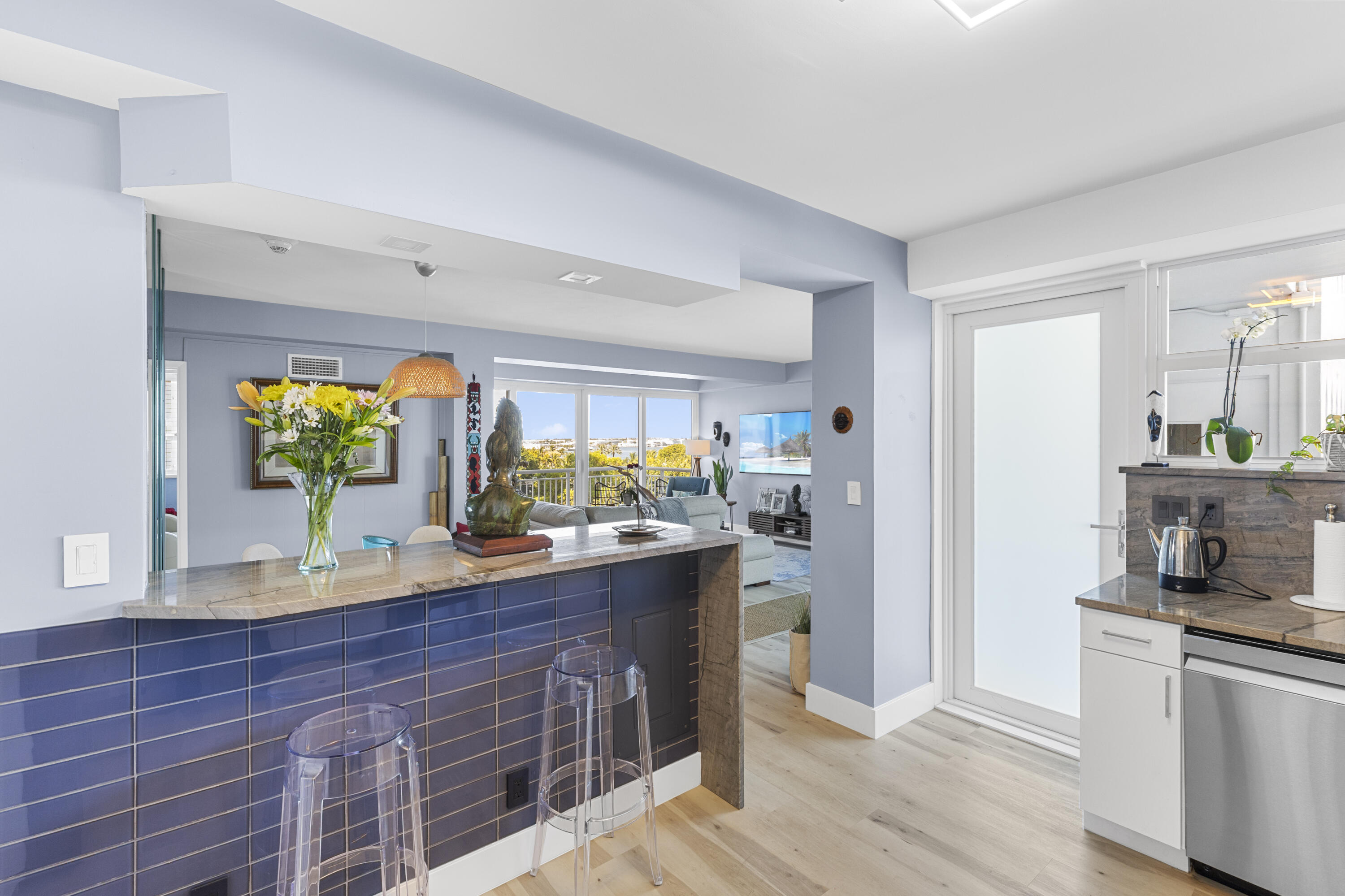 1920 S Ocean Drive 611 Property Photo 8