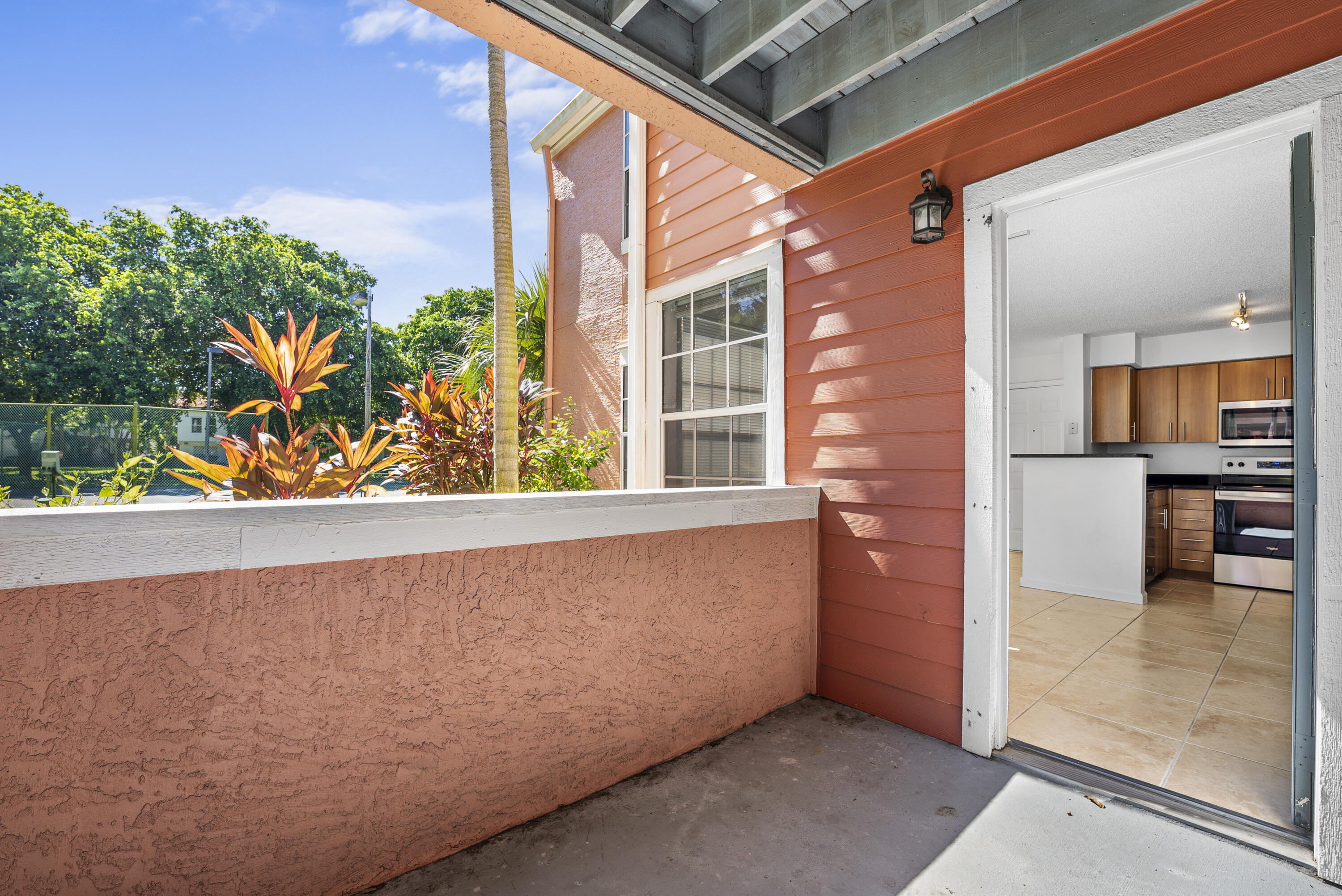 1001 Crystal Way O Property Photo 24