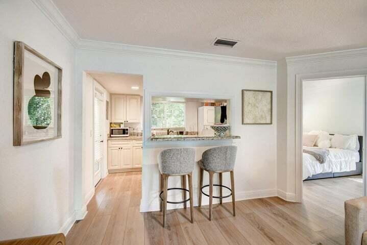 45 Se 7th Avenue Property Photo 8