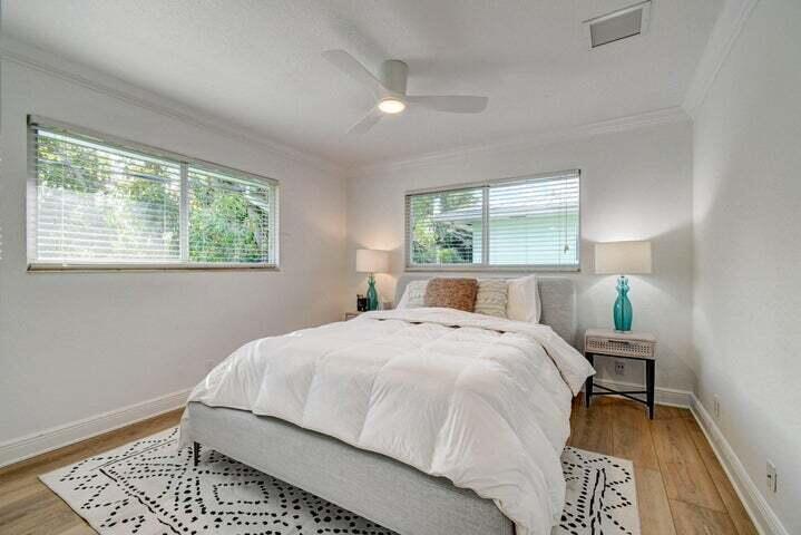 45 Se 7th Avenue Property Photo 9