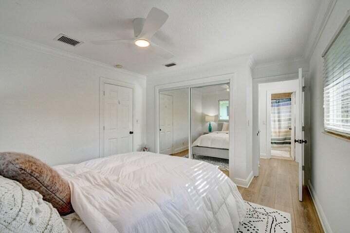 45 Se 7th Avenue Property Photo 10