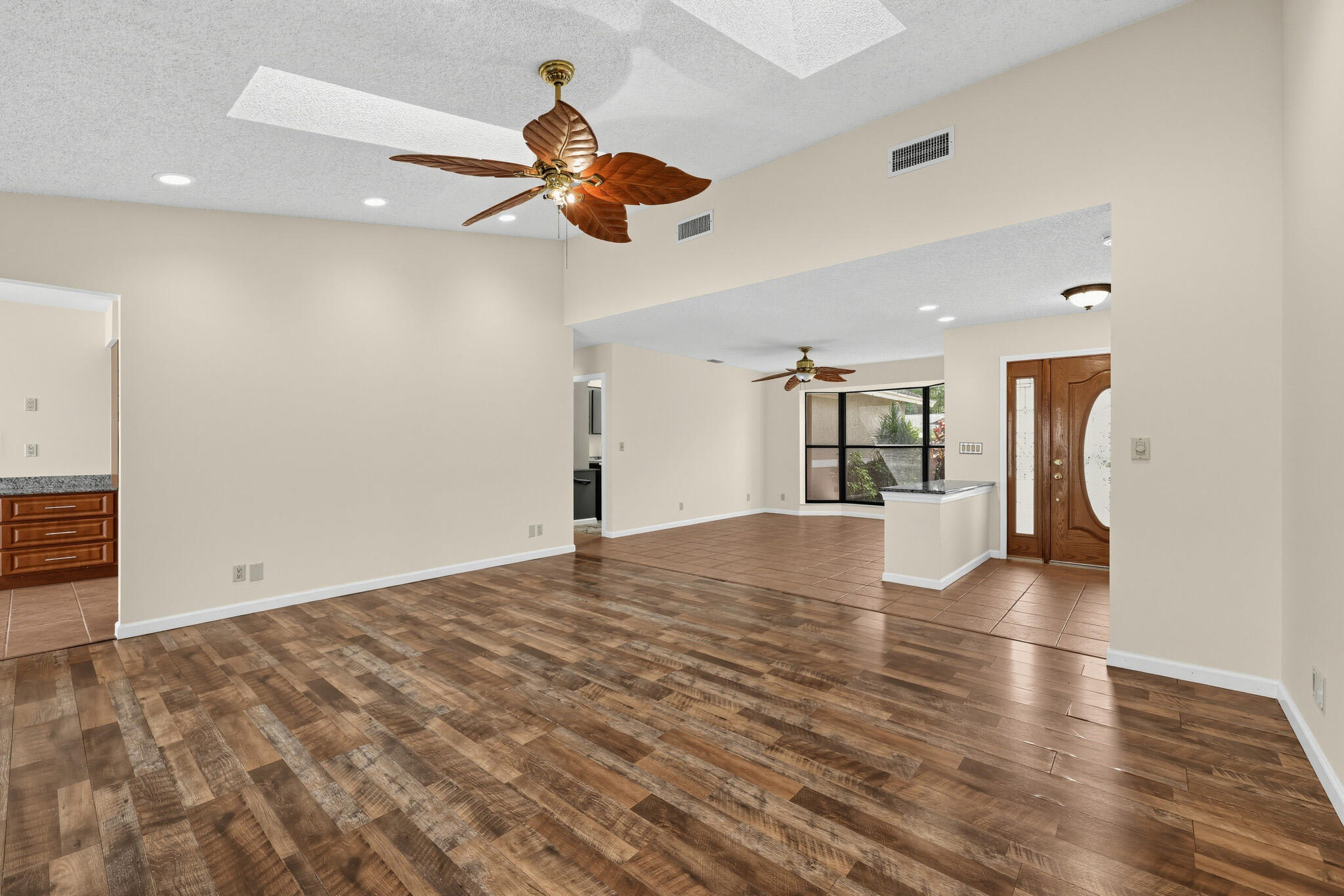 835 Ivy Drive Property Photo 11