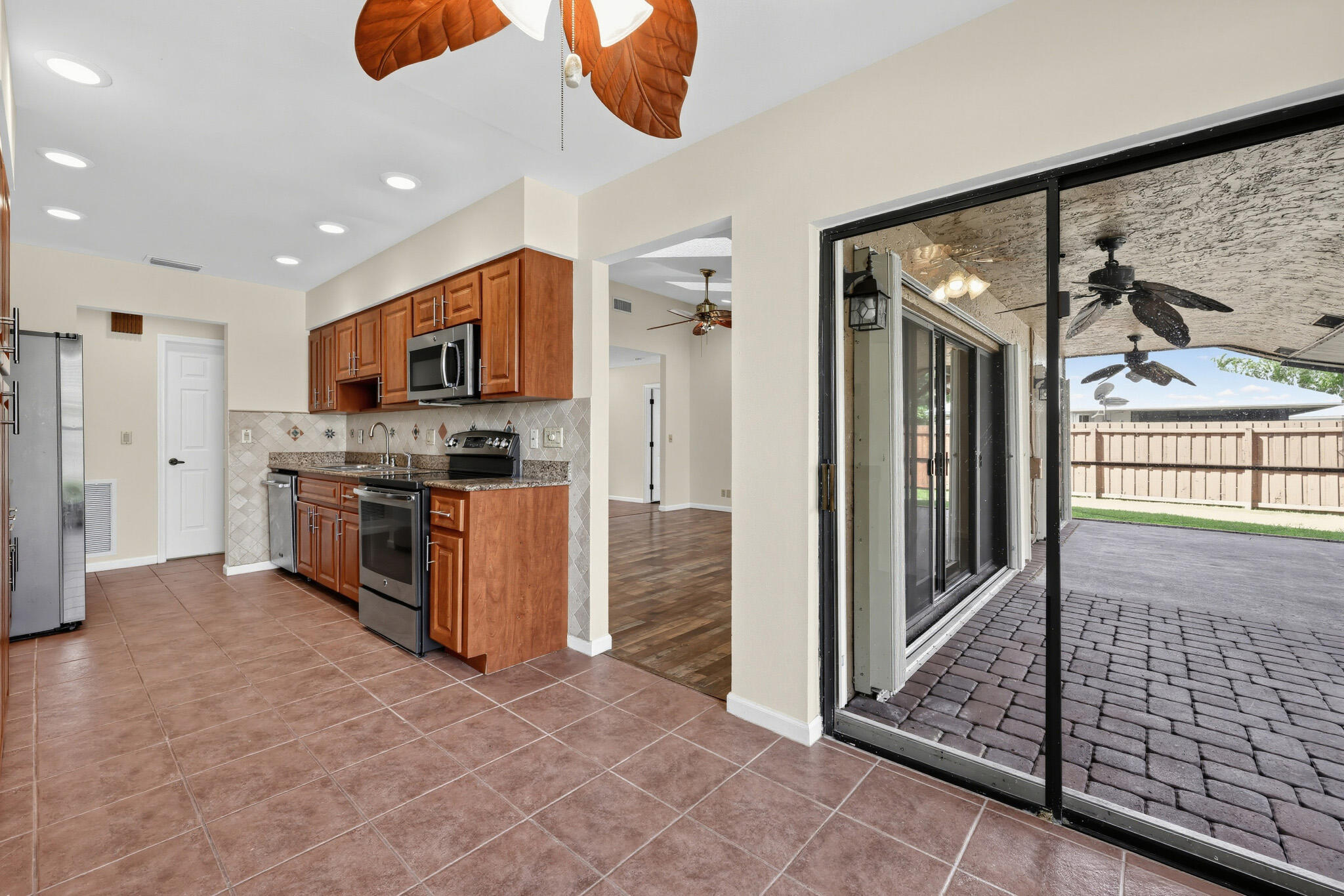 835 Ivy Drive Property Photo 13