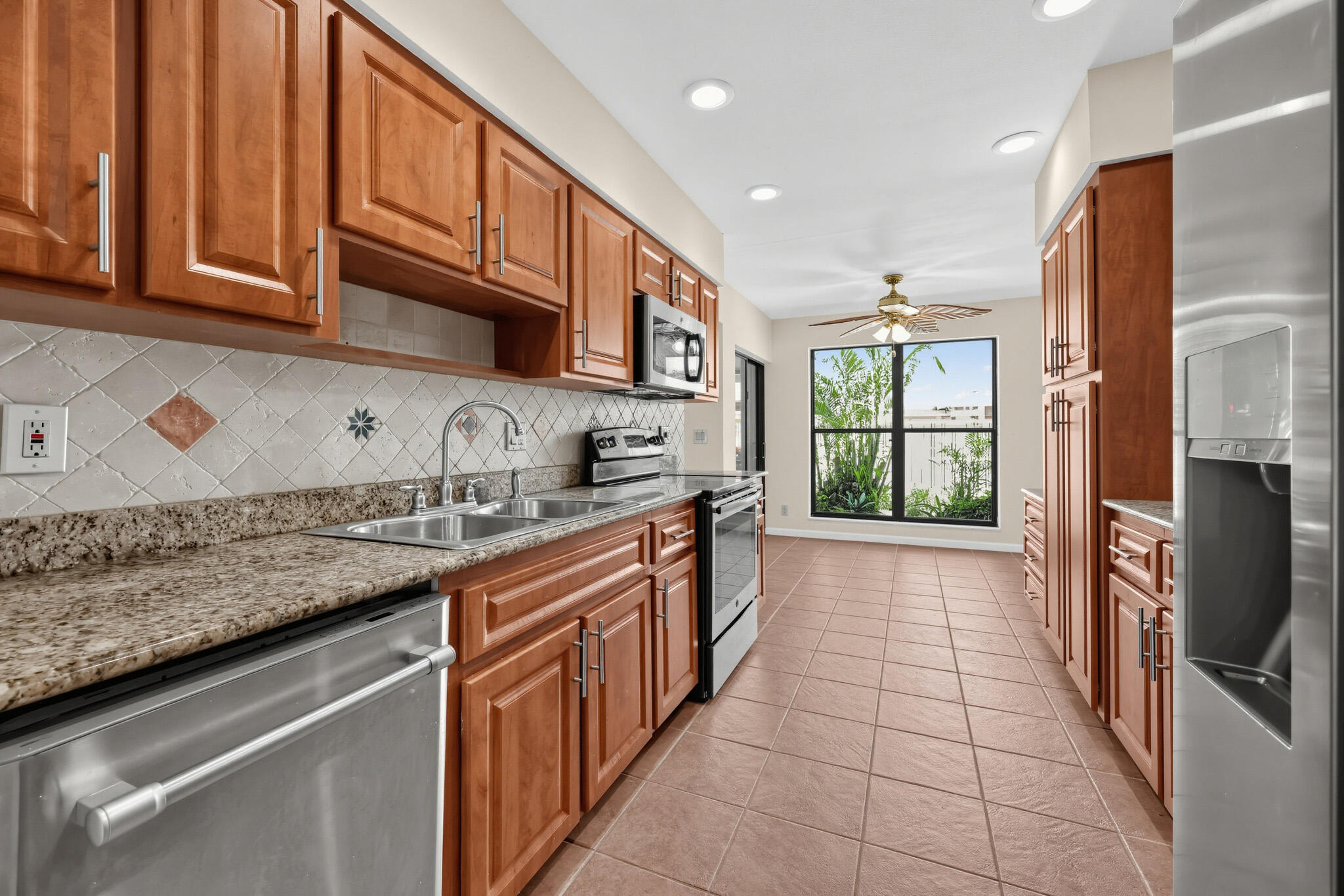835 Ivy Drive Property Photo 16