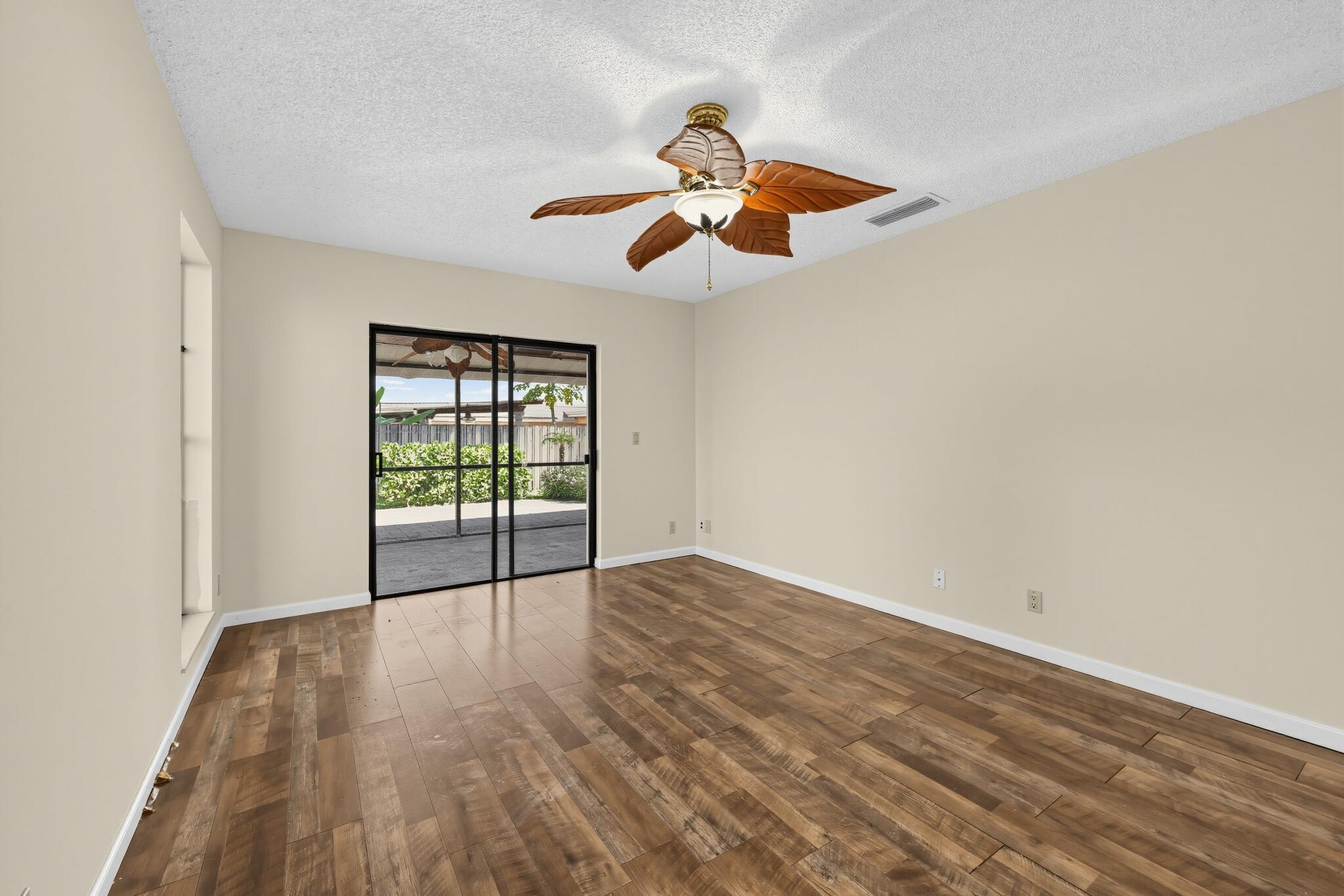 835 Ivy Drive Property Photo 23