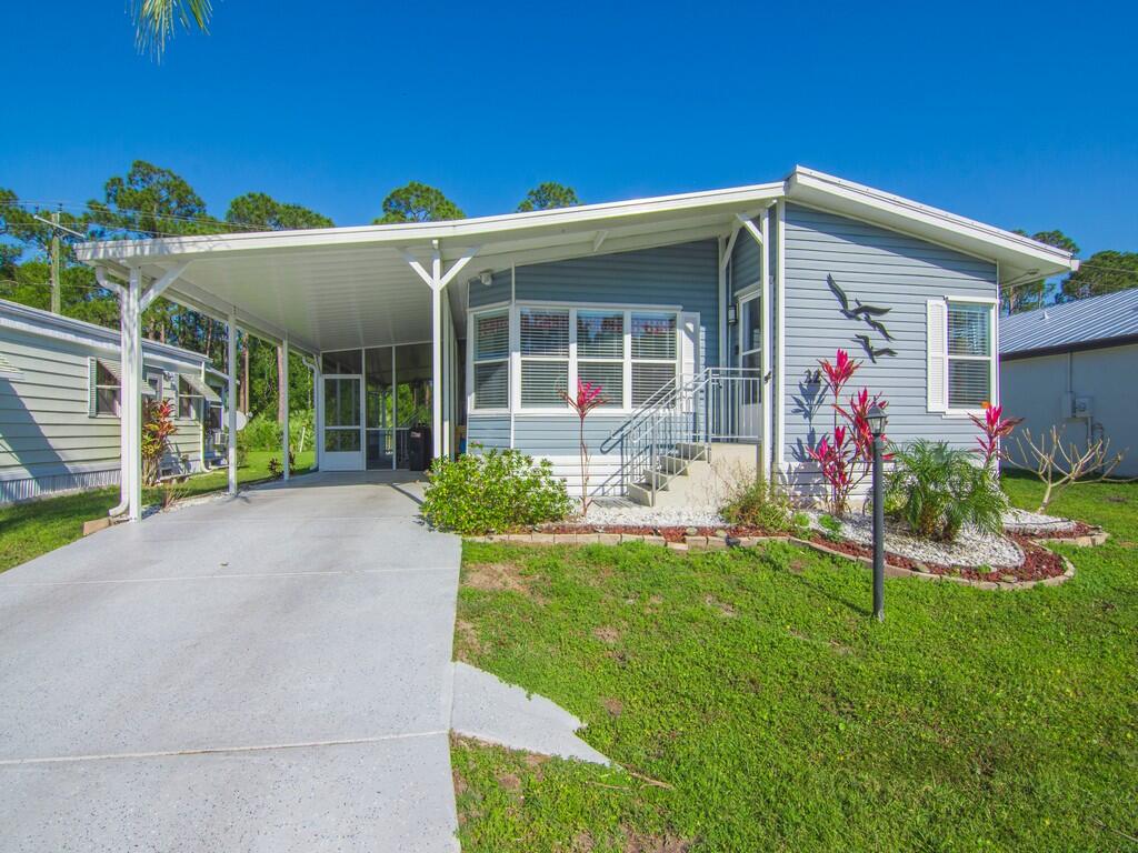 22 Mediterranean Boulevard E Property Photo 1