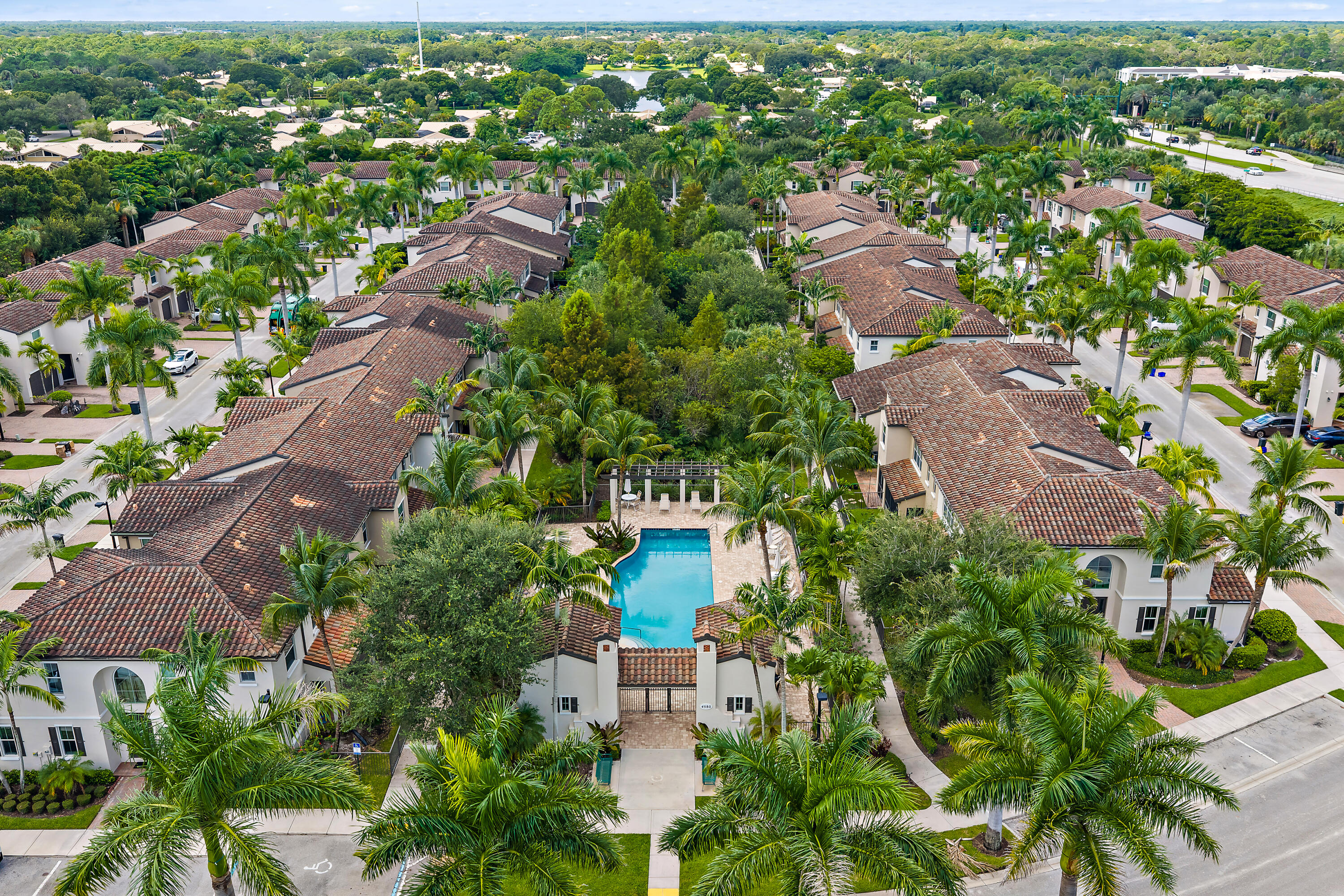 4677 Mediterranean Circle Property Photo 4