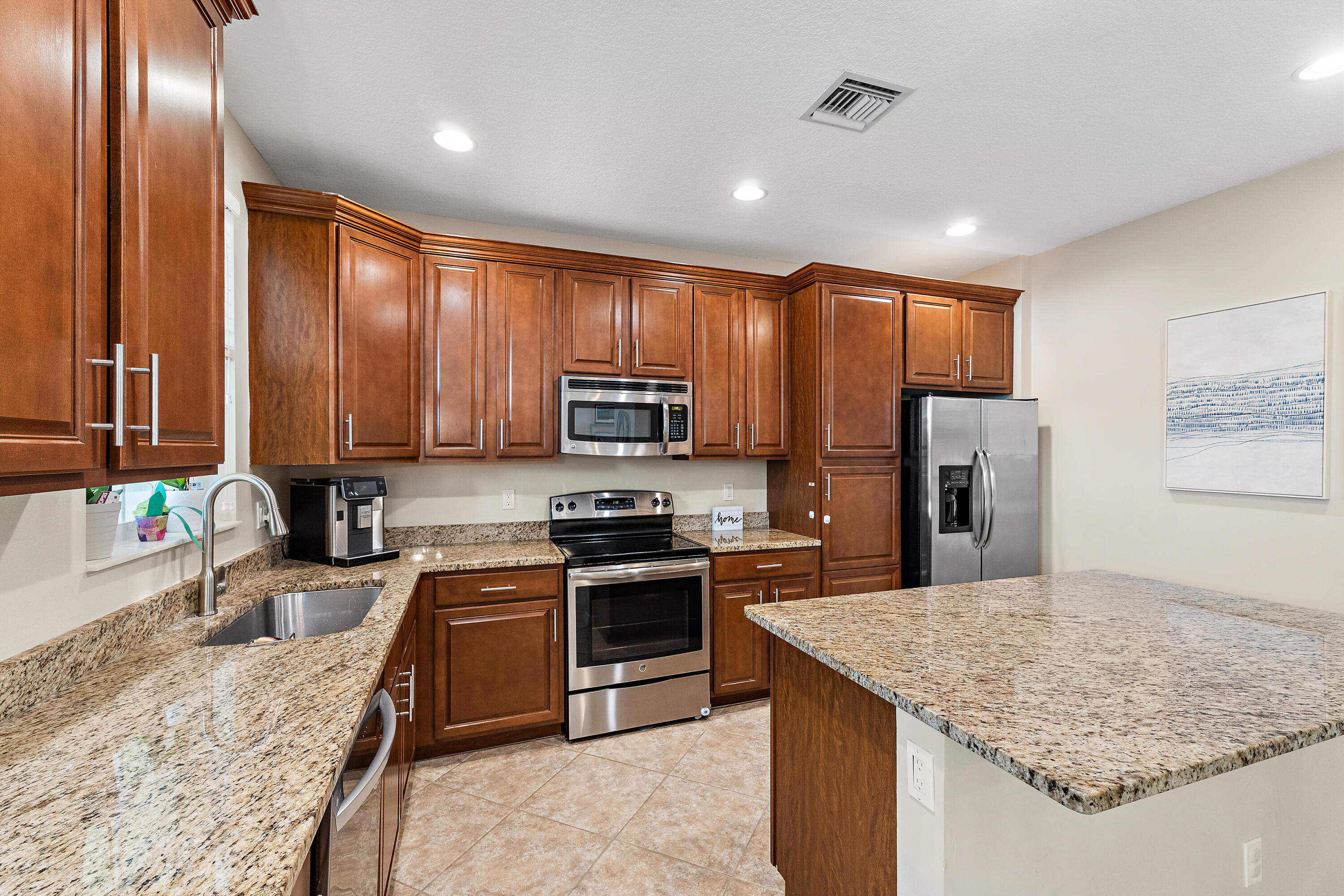 4677 Mediterranean Circle Property Photo 9