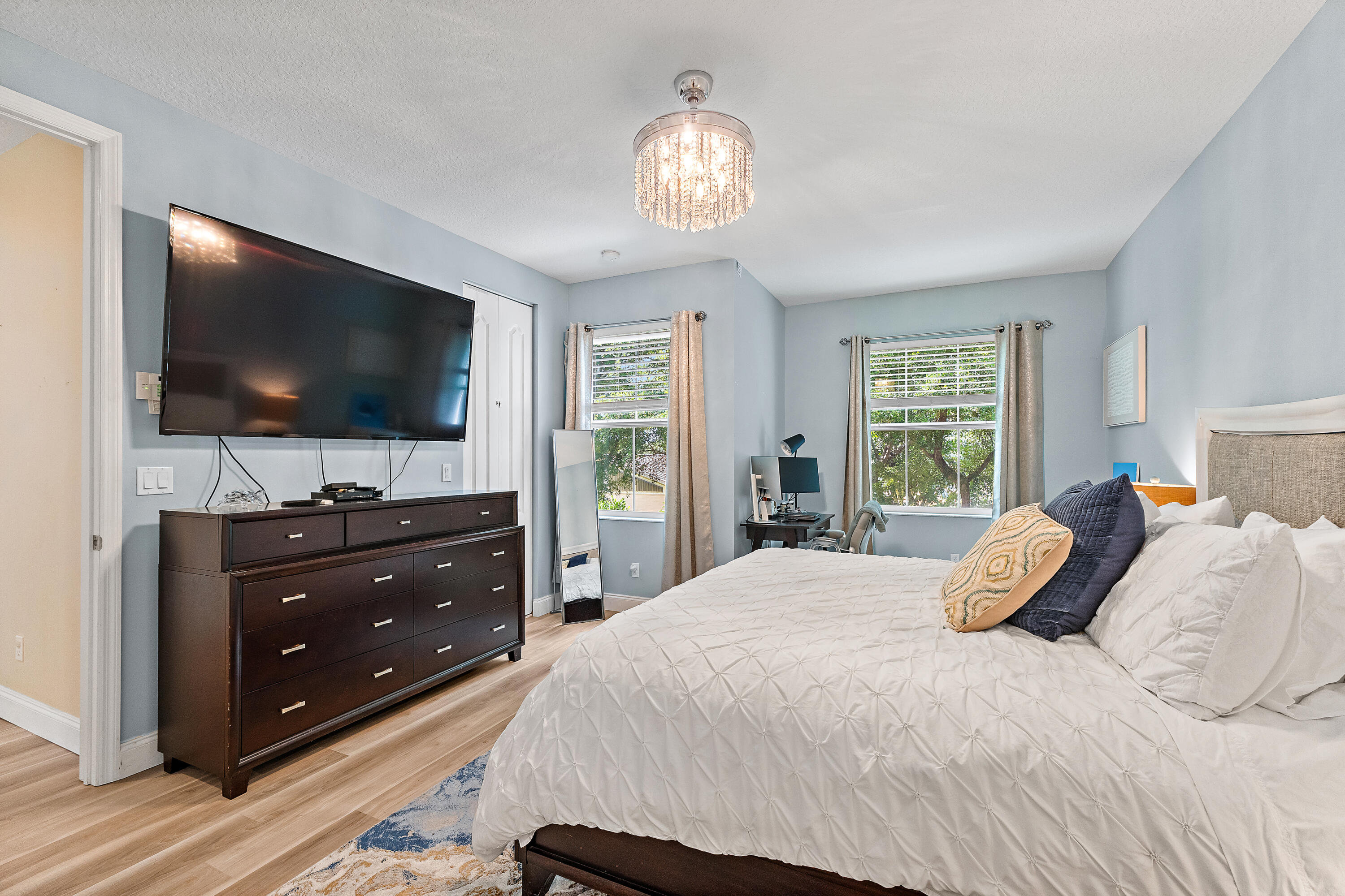 4677 Mediterranean Circle Property Photo 14