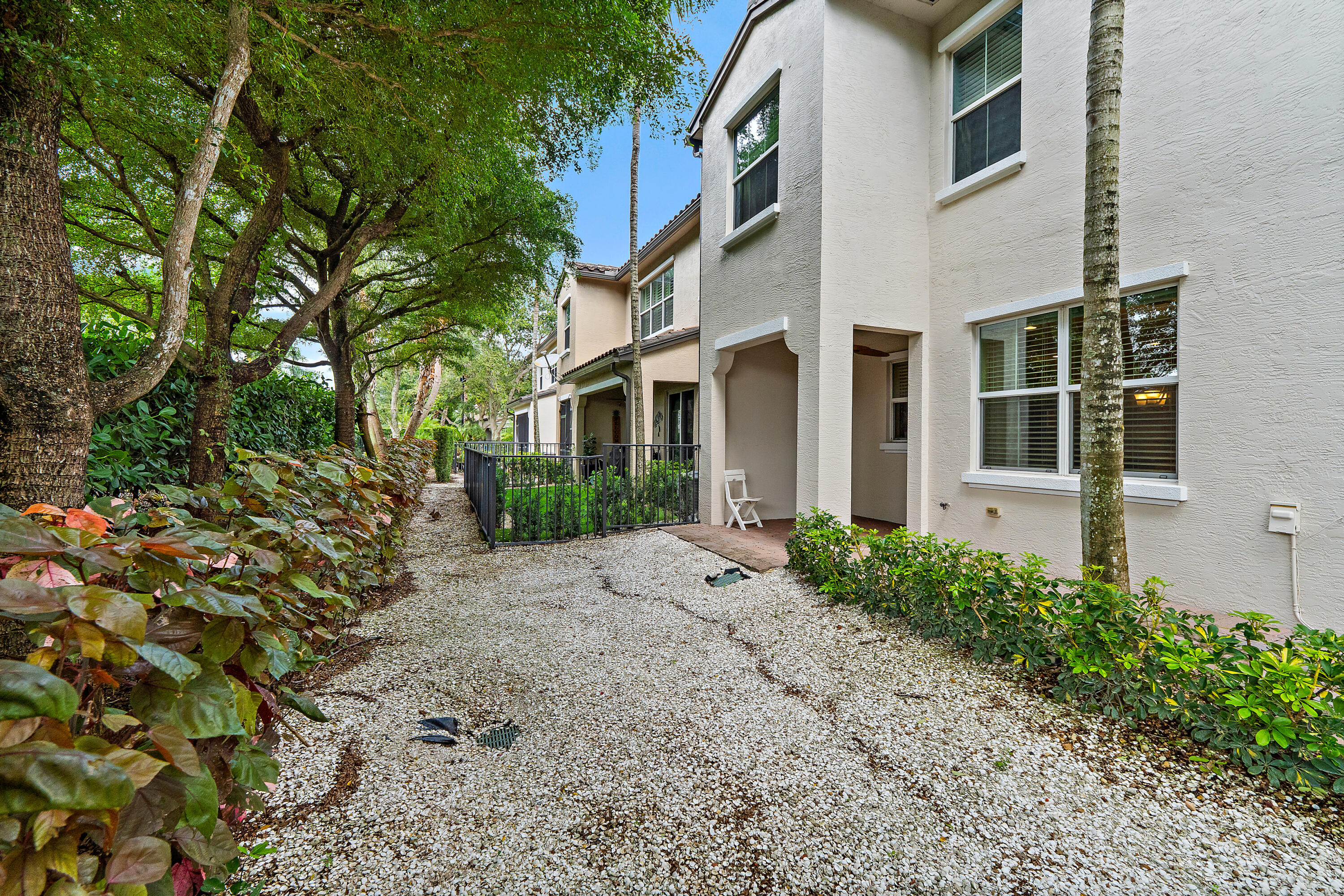 4677 Mediterranean Circle Property Photo 24