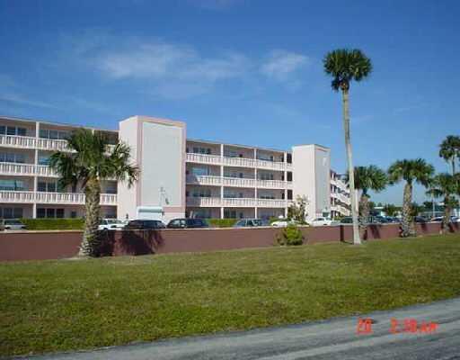 332 Dover B Property Photo 17