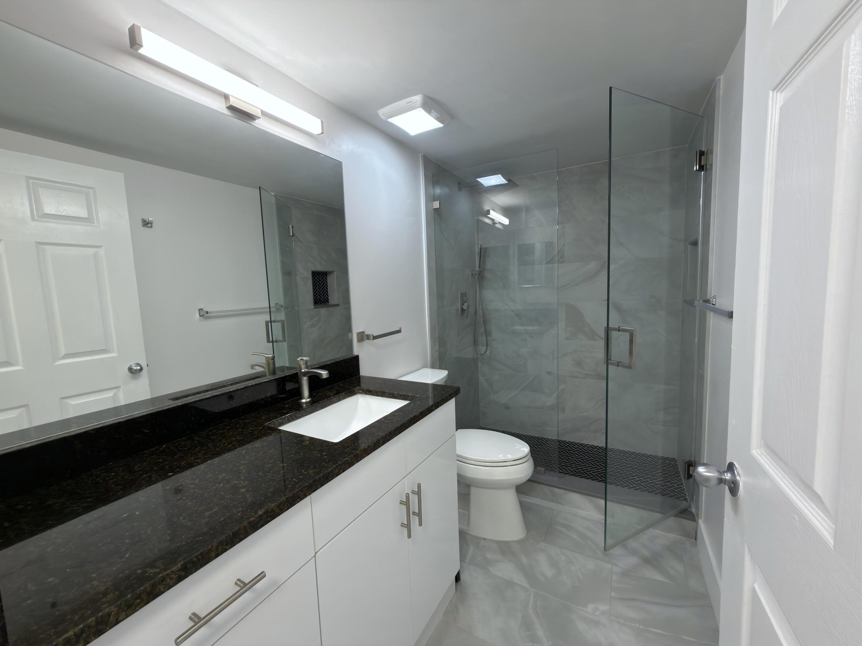 651 Okeechobee Boulevard 808 Property Photo 8