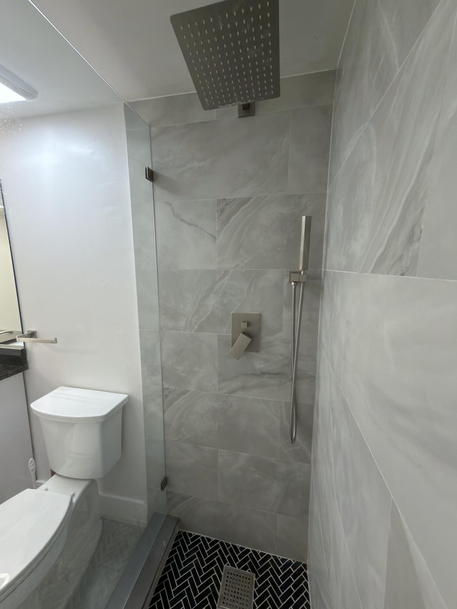 651 Okeechobee Boulevard 808 Property Photo 9