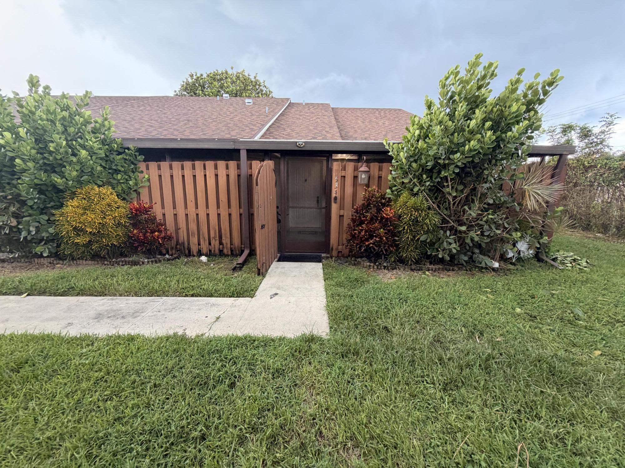 534 Springdale Circle 53-d Property Photo 1