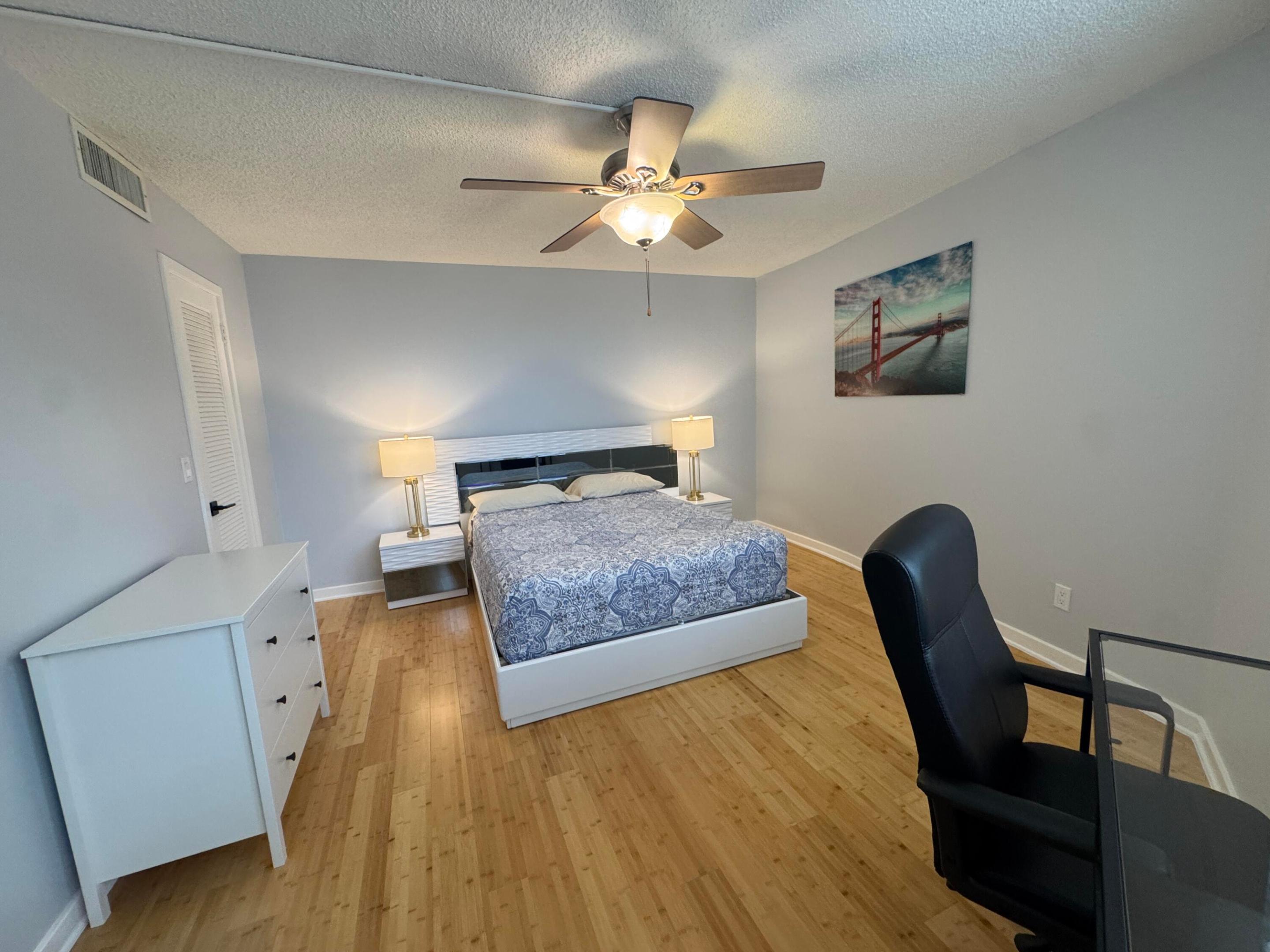 2800 N Ocean Drive A-22b Property Photo 17