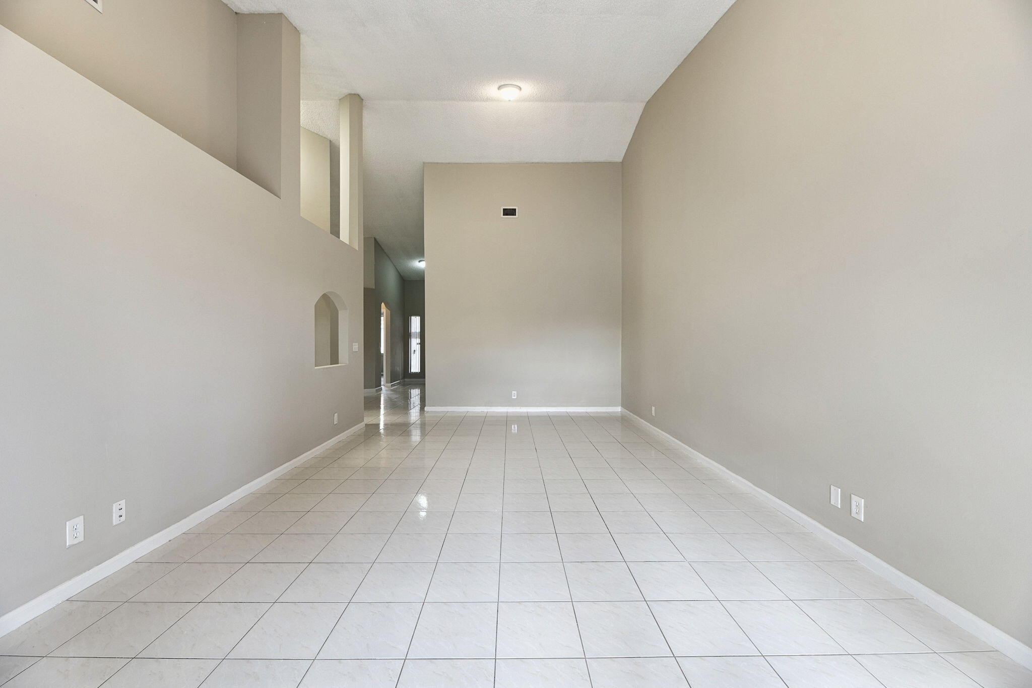 3069 La Mirage Drive Property Photo 11