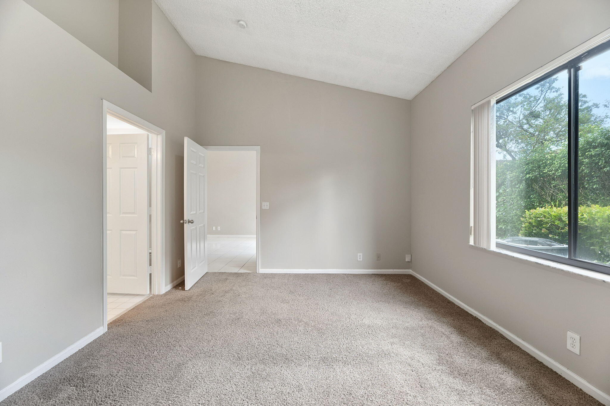 3069 La Mirage Drive Property Photo 16