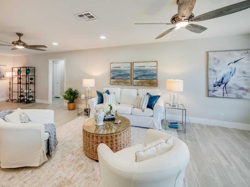 4240 Mango Tree Court B Property Photo 5