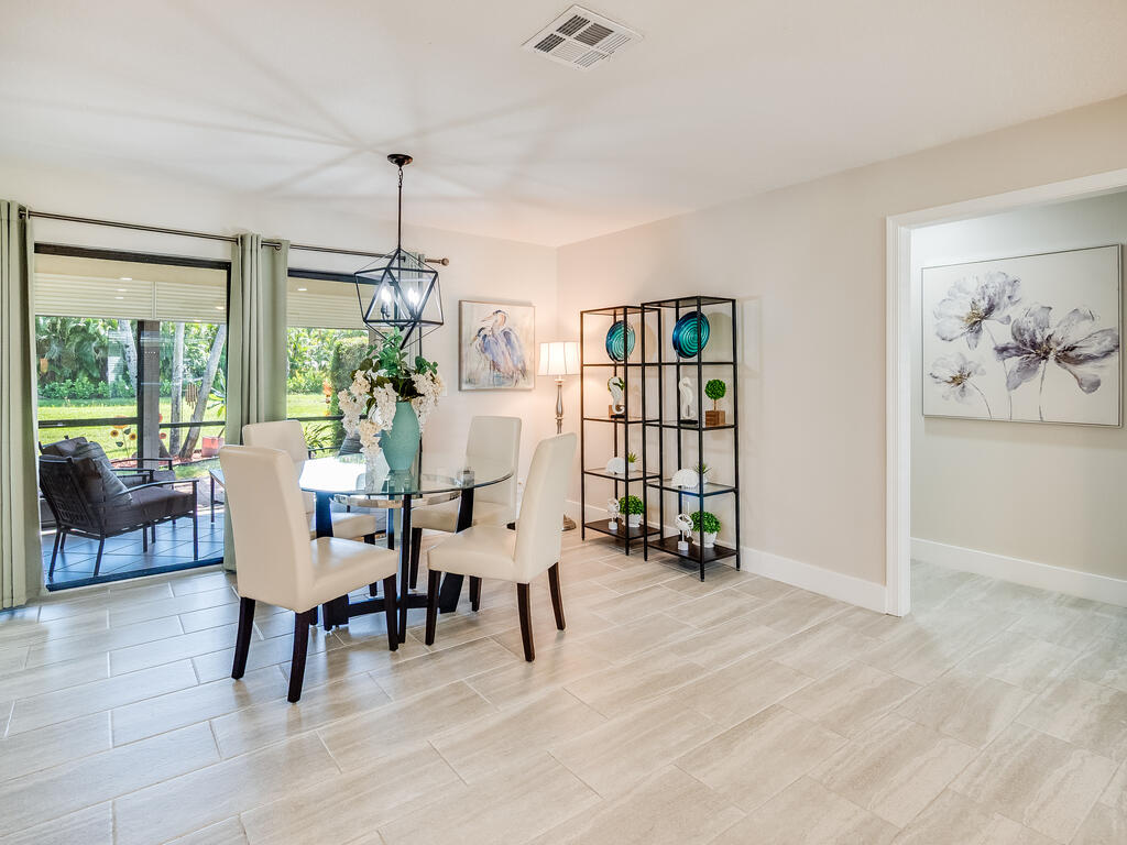 4240 Mango Tree Court B Property Photo 7