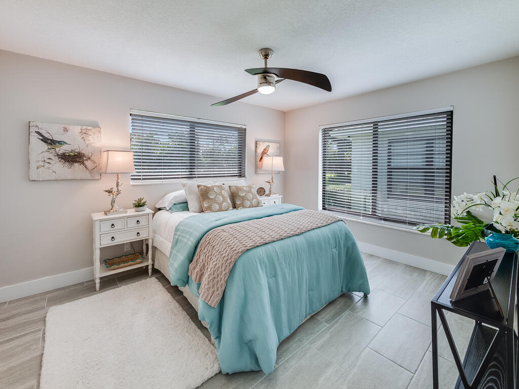 4240 Mango Tree Court B Property Photo 17