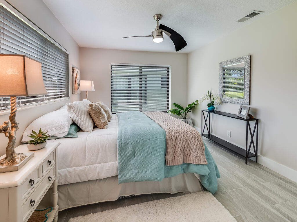 4240 Mango Tree Court B Property Photo 18