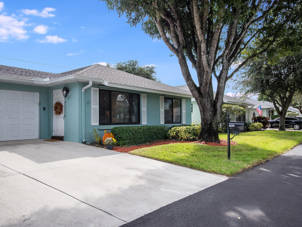 4240 Mango Tree Court B Property Photo 24