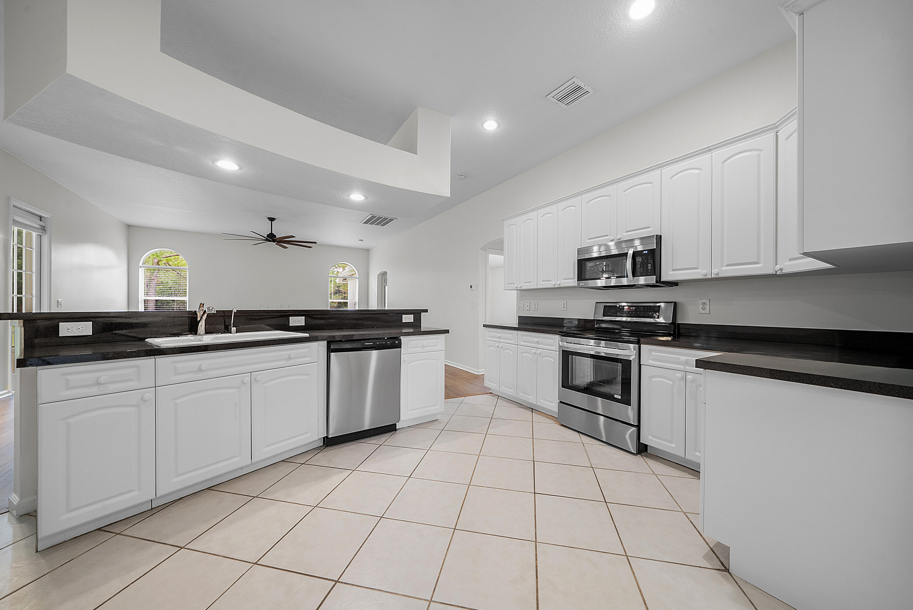 11356 Ira Lane Property Photo 13