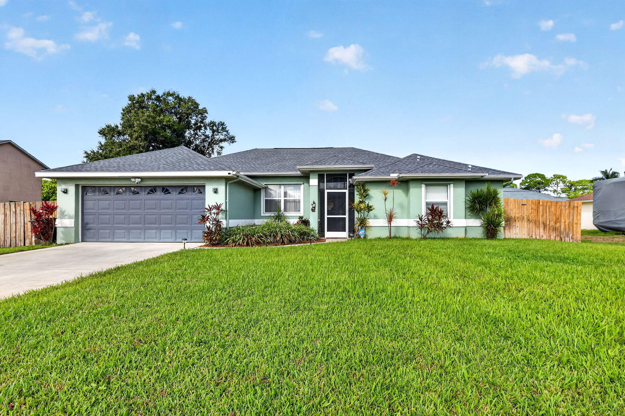 4474 Sw Shadd Street Property Photo 1