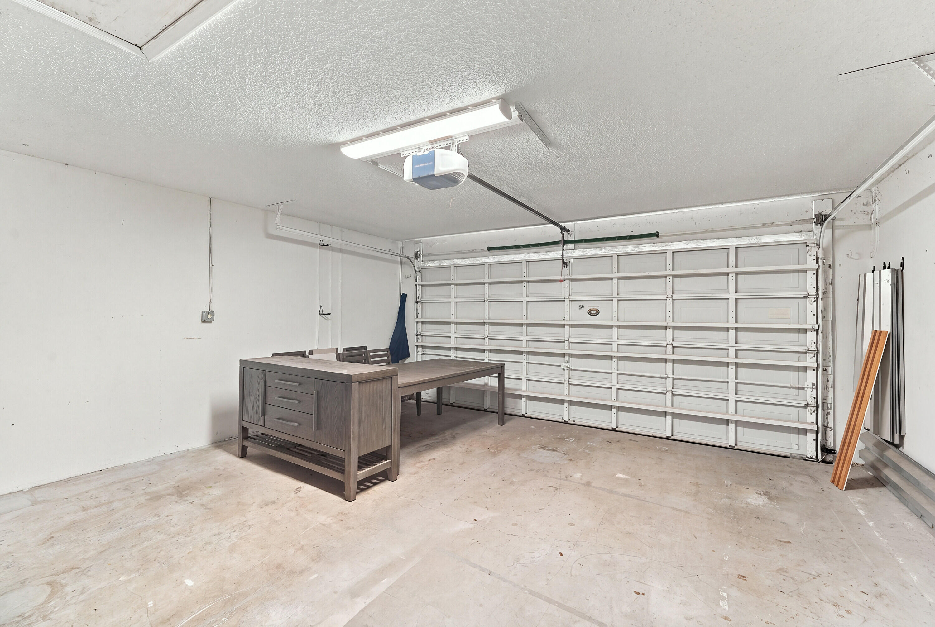 1317 Fairfax Circle E Property Photo 29