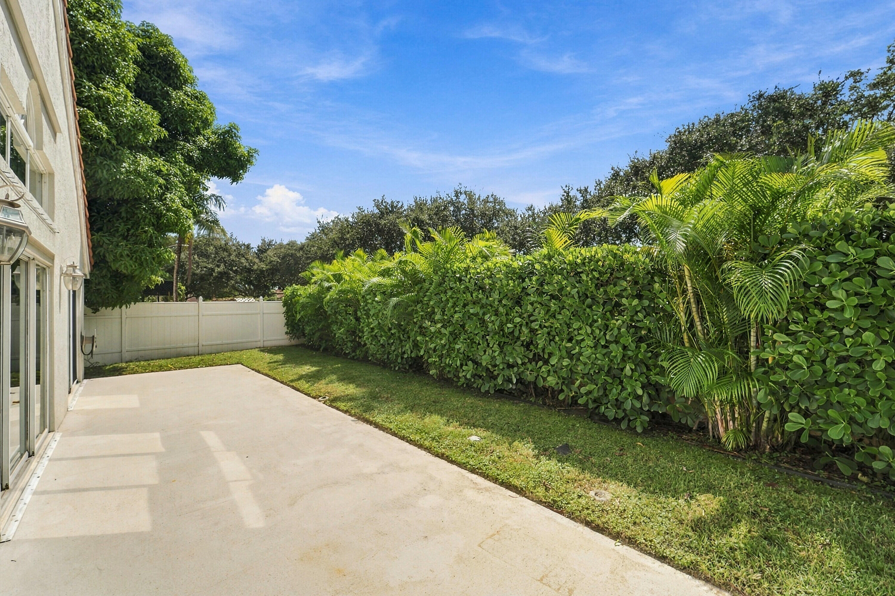 1317 Fairfax Circle E Property Photo 31