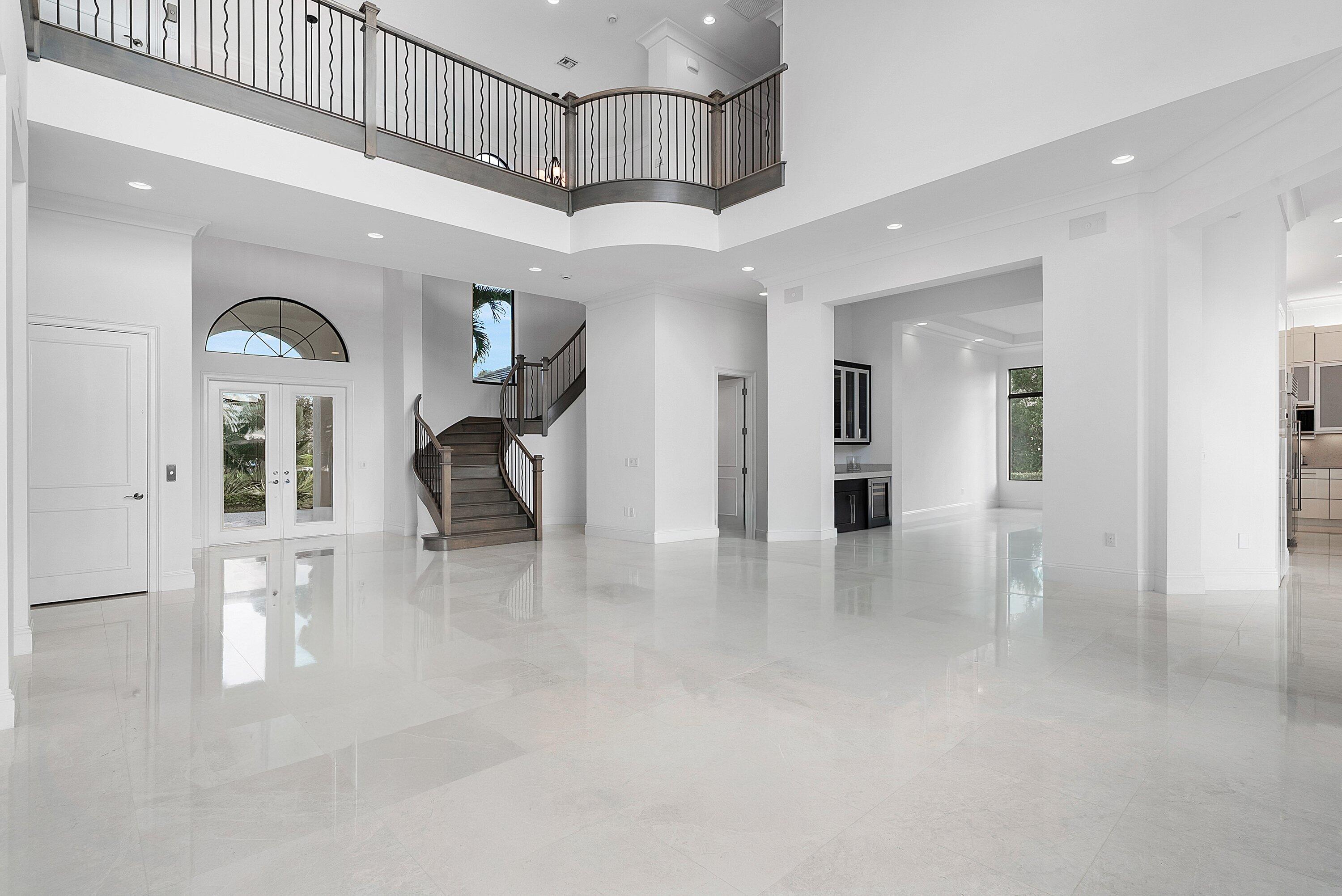 16526 Fleur De Lis Way Property Photo 8