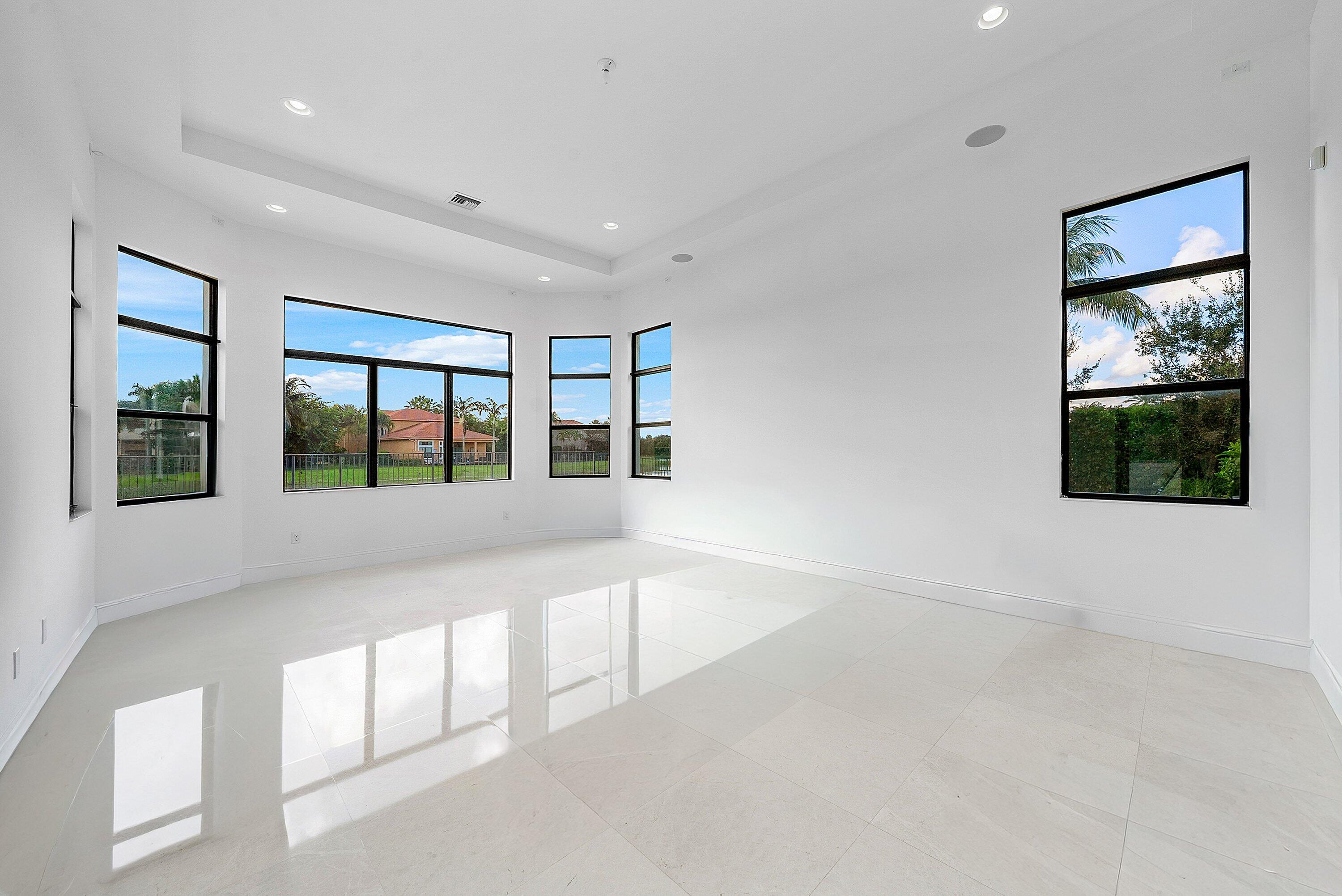 16526 Fleur De Lis Way Property Photo 20