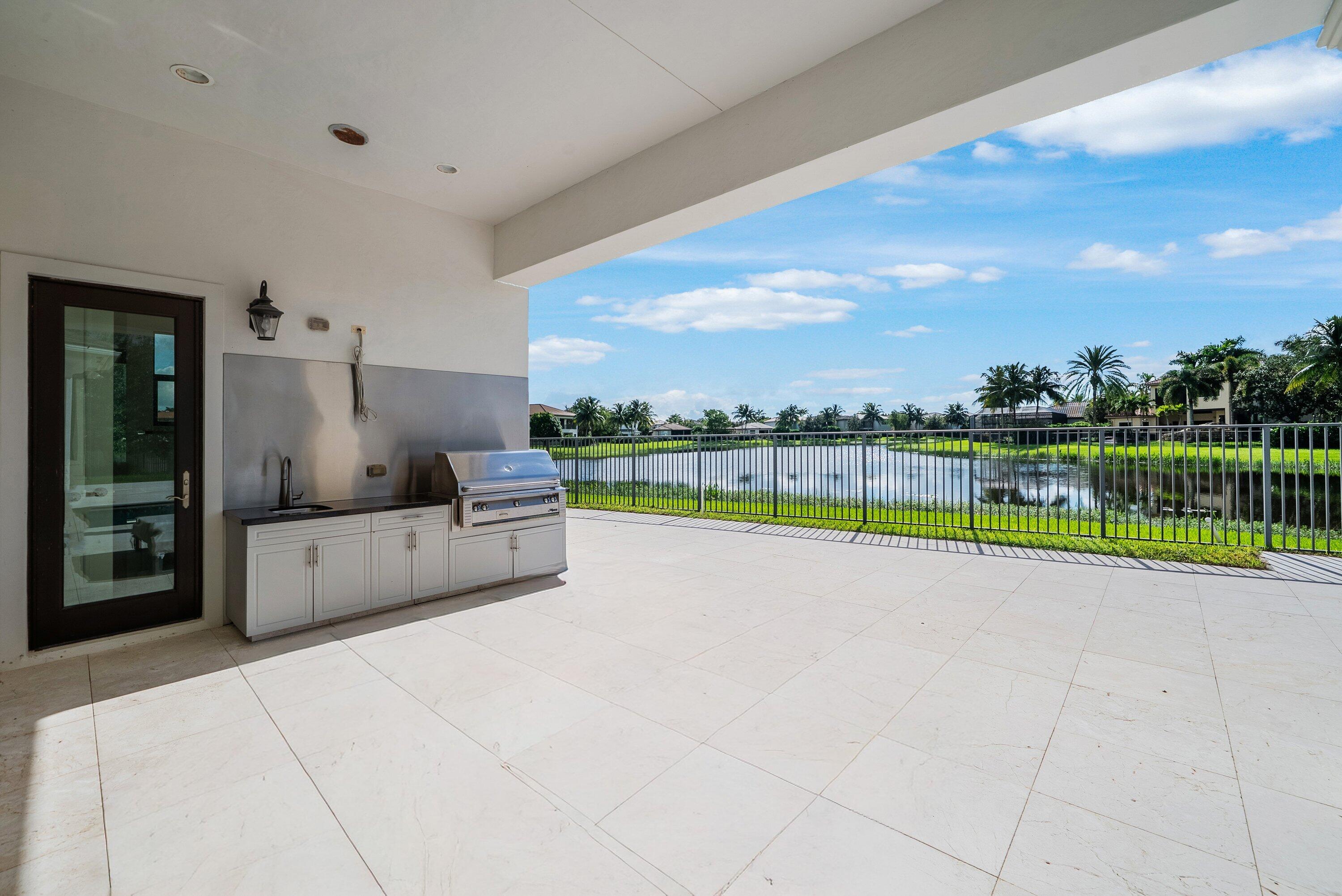 16526 Fleur De Lis Way Property Photo 39