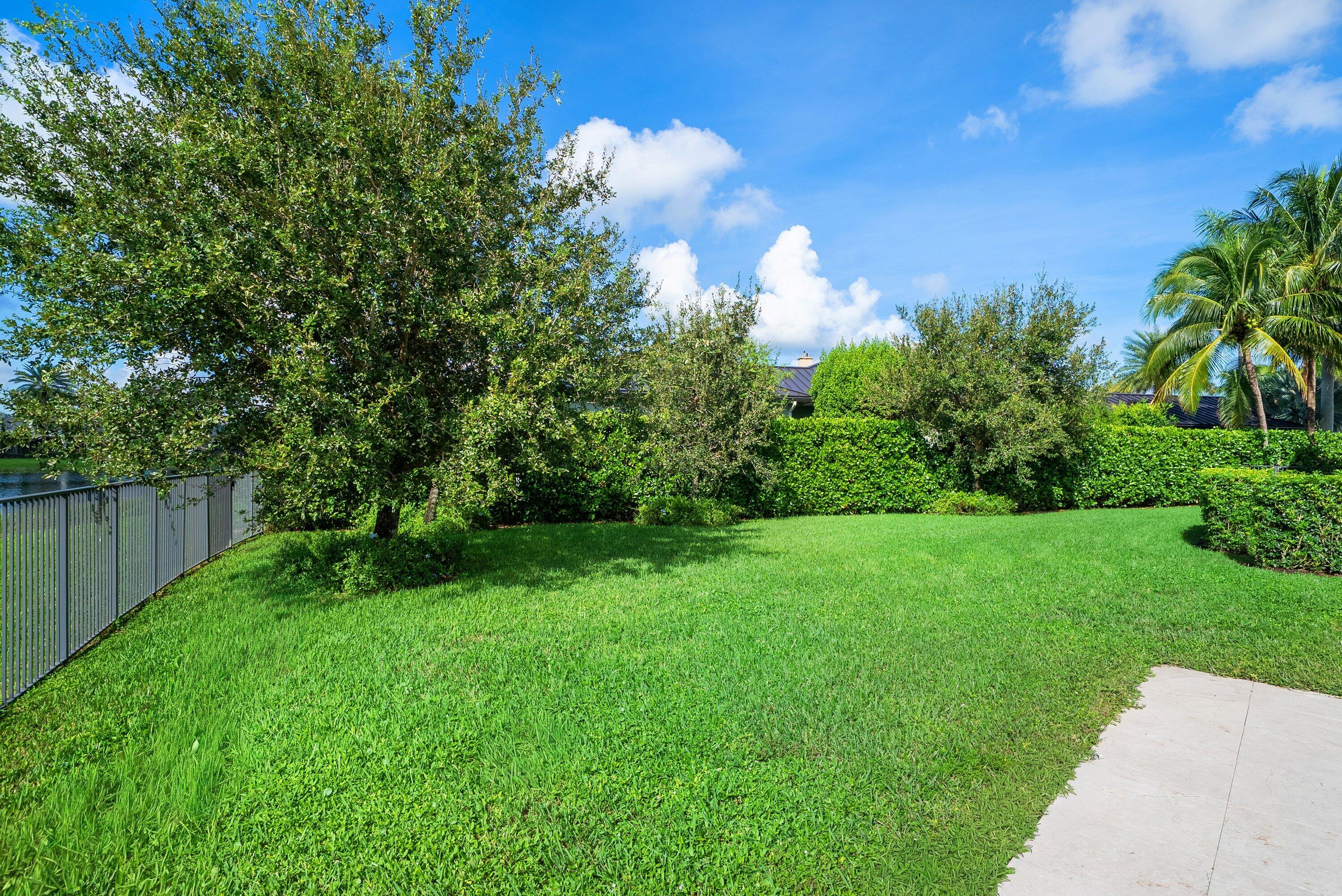 16526 Fleur De Lis Way Property Photo 42