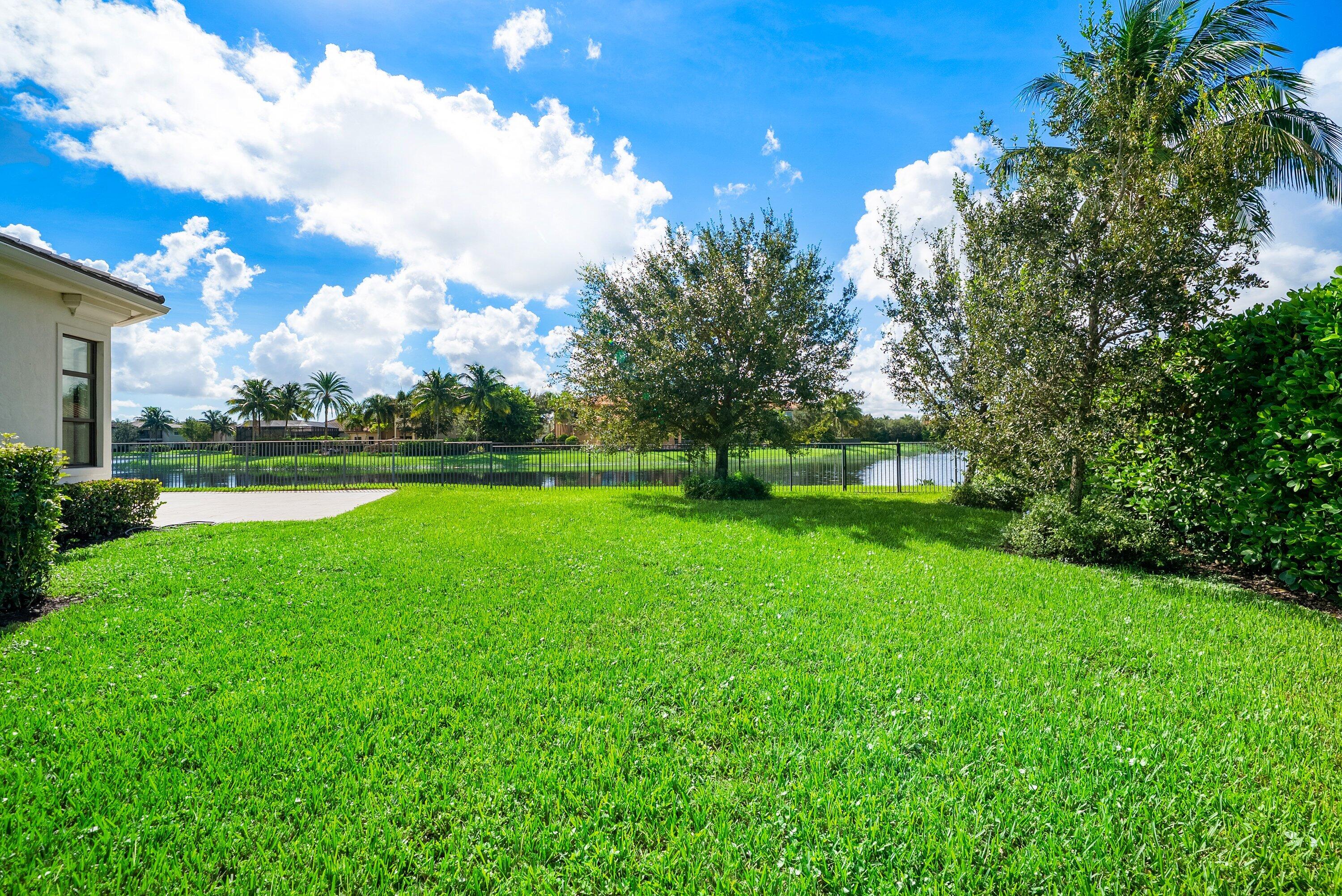 16526 Fleur De Lis Way Property Photo 43
